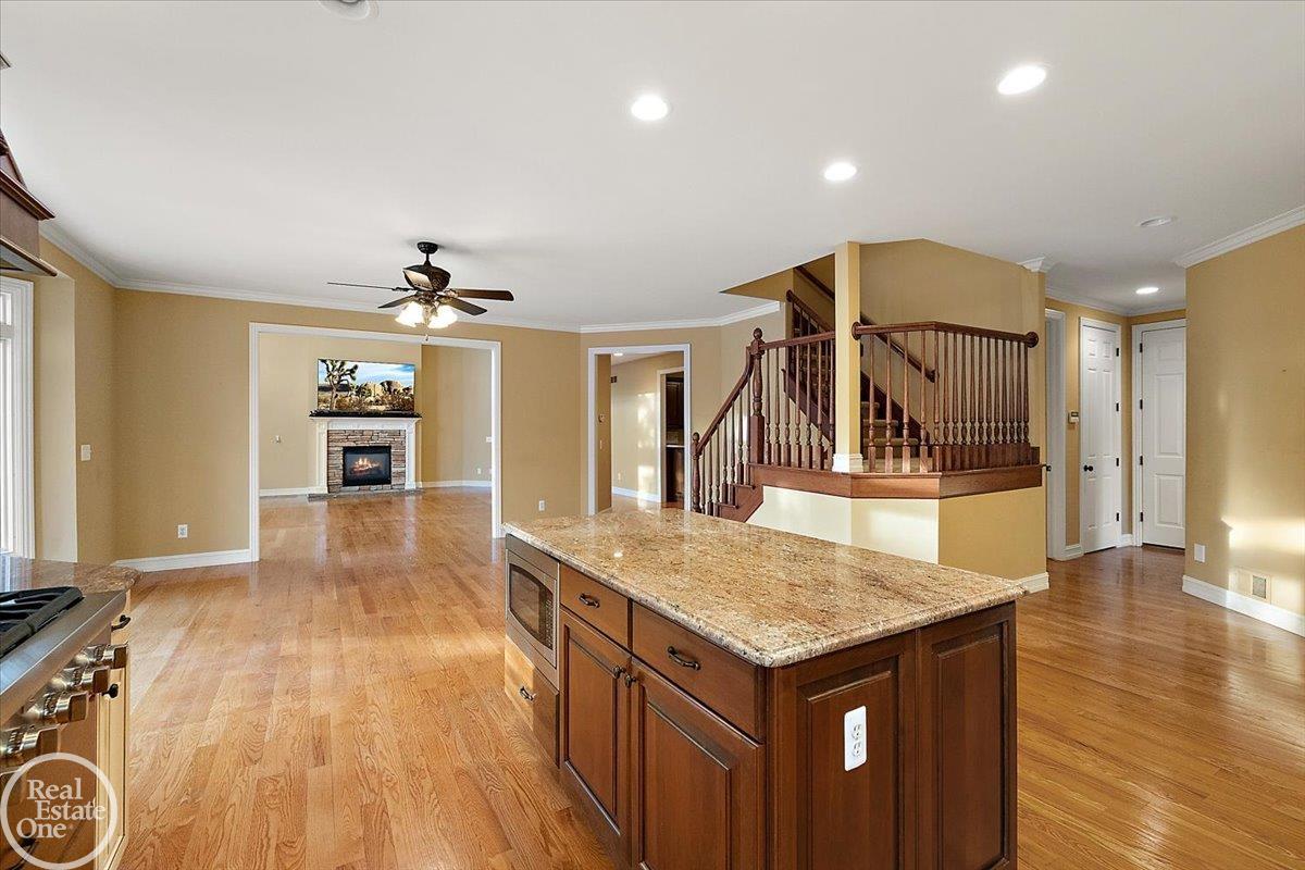 Rochester Hills, MI, 48306-3584