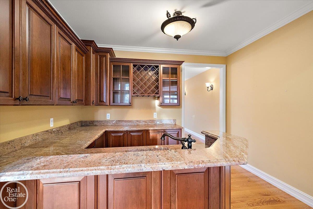 Rochester Hills, MI, 48306-3584