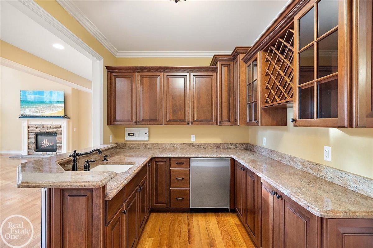 Rochester Hills, MI, 48306-3584