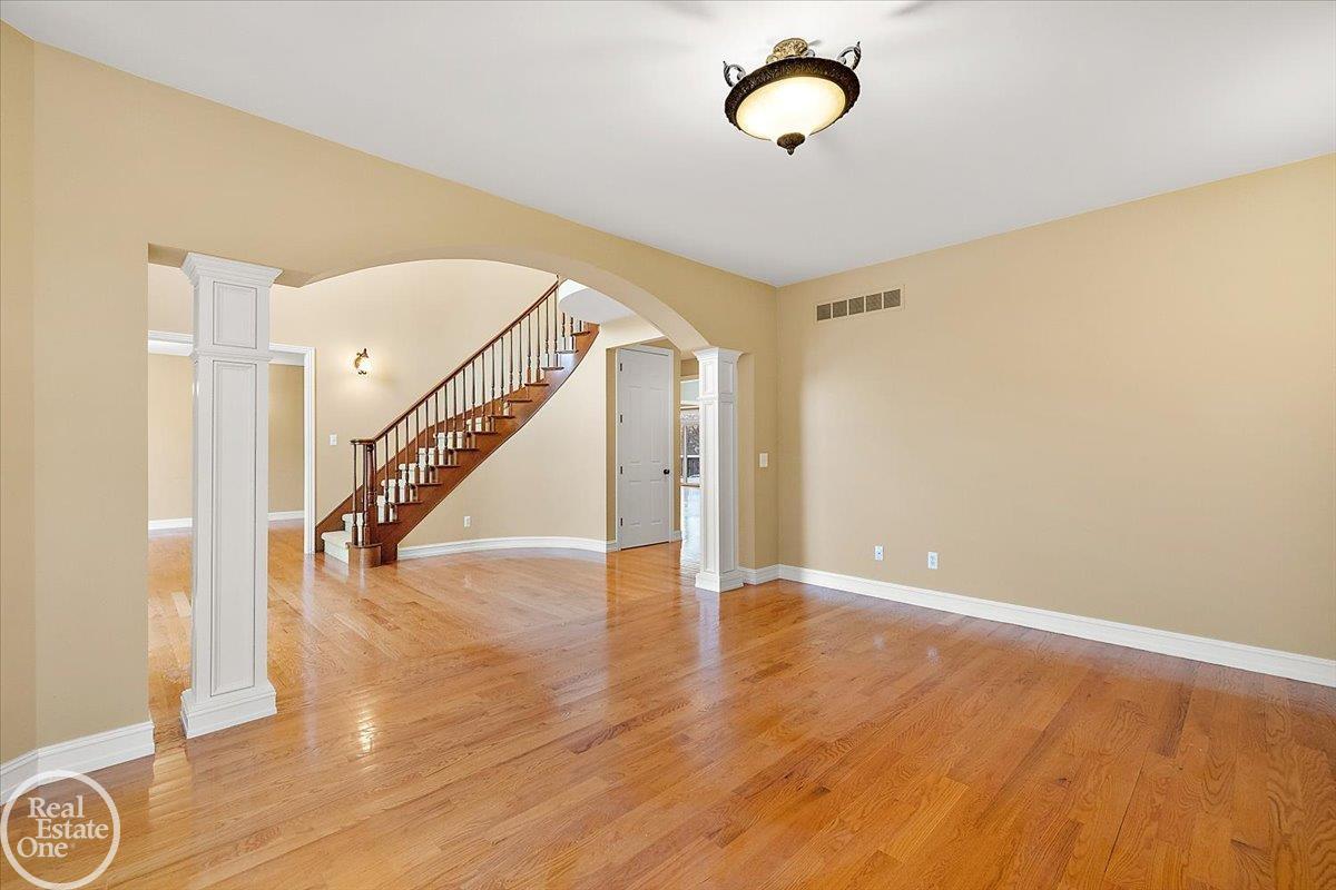 Rochester Hills, MI, 48306-3584