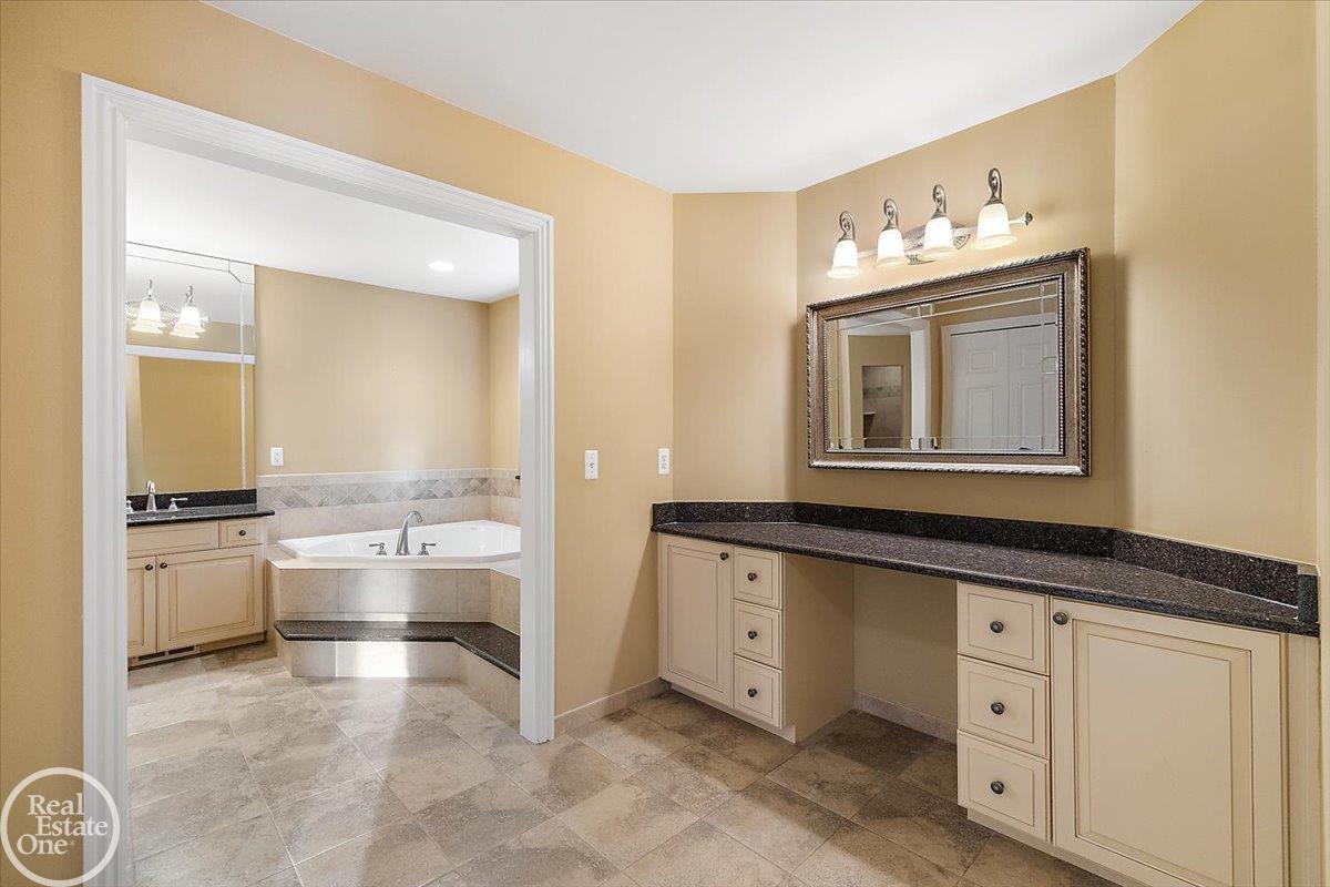 Rochester Hills, MI, 48306-3584