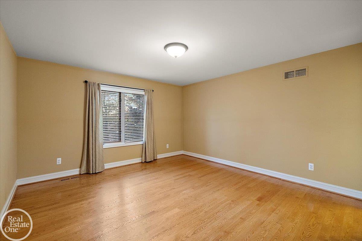 Rochester Hills, MI, 48306-3584