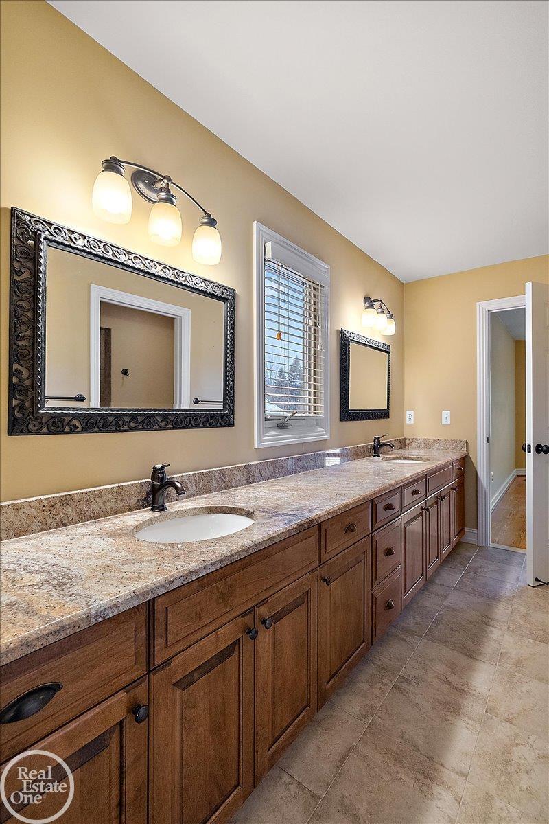 Rochester Hills, MI, 48306-3584