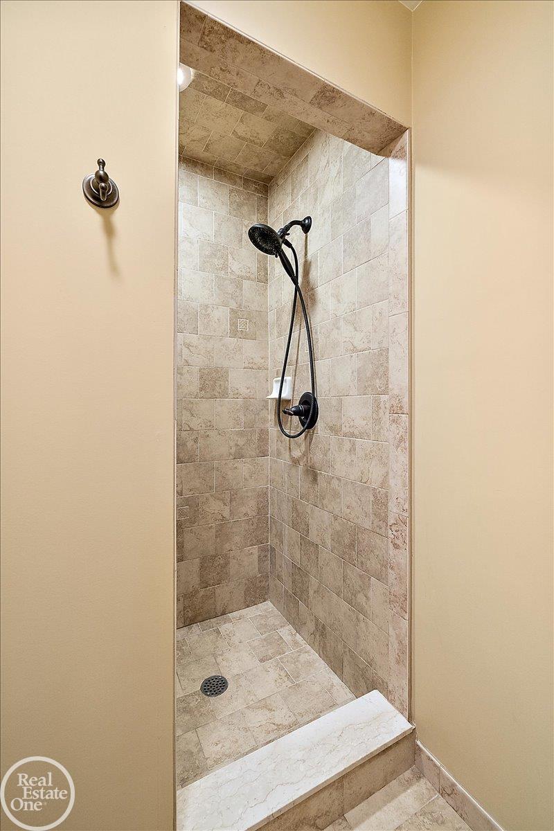 Rochester Hills, MI, 48306-3584