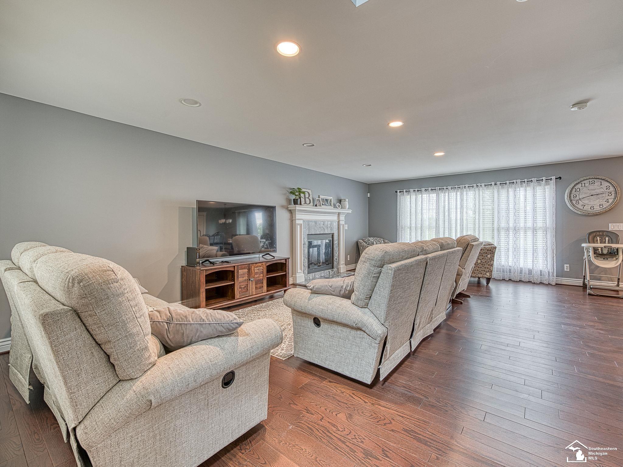 Homes for sale in Dundee Village Monroe, MI | 469 Corinth Cir, Dundee Village Monroe, MI 48131 | MLS# 57050175241