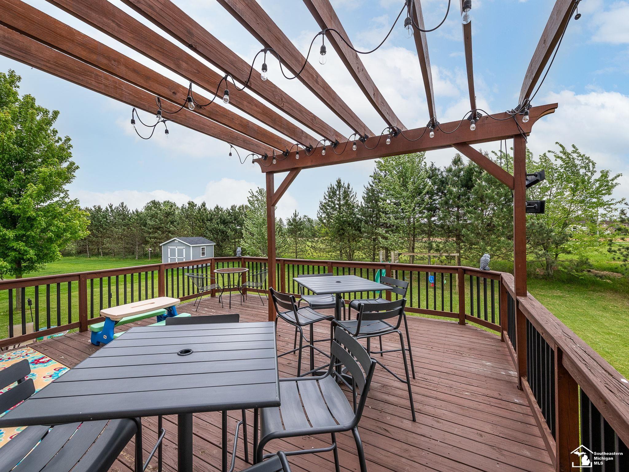 Homes for sale in Dundee Village Monroe, MI | 469 Corinth Cir, Dundee Village Monroe, MI 48131 | MLS# 57050175241