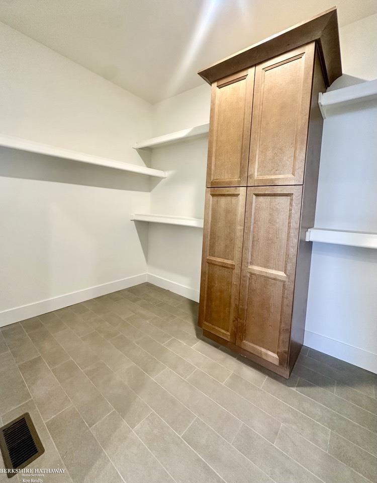 50574 Mistwood Drive, Macomb, MI, 48042