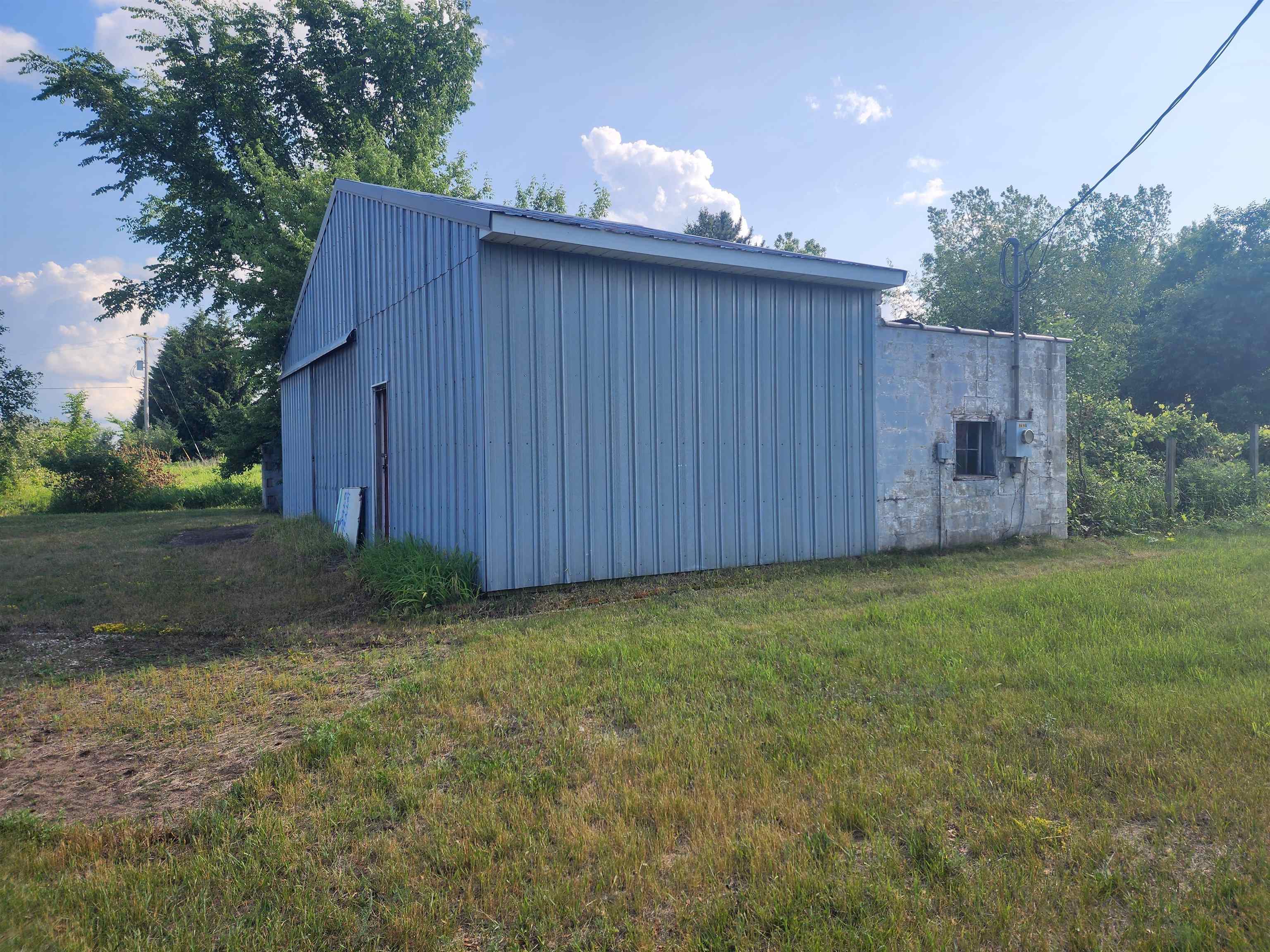 8498 S Clare Avenue, Clare, MI, 48617