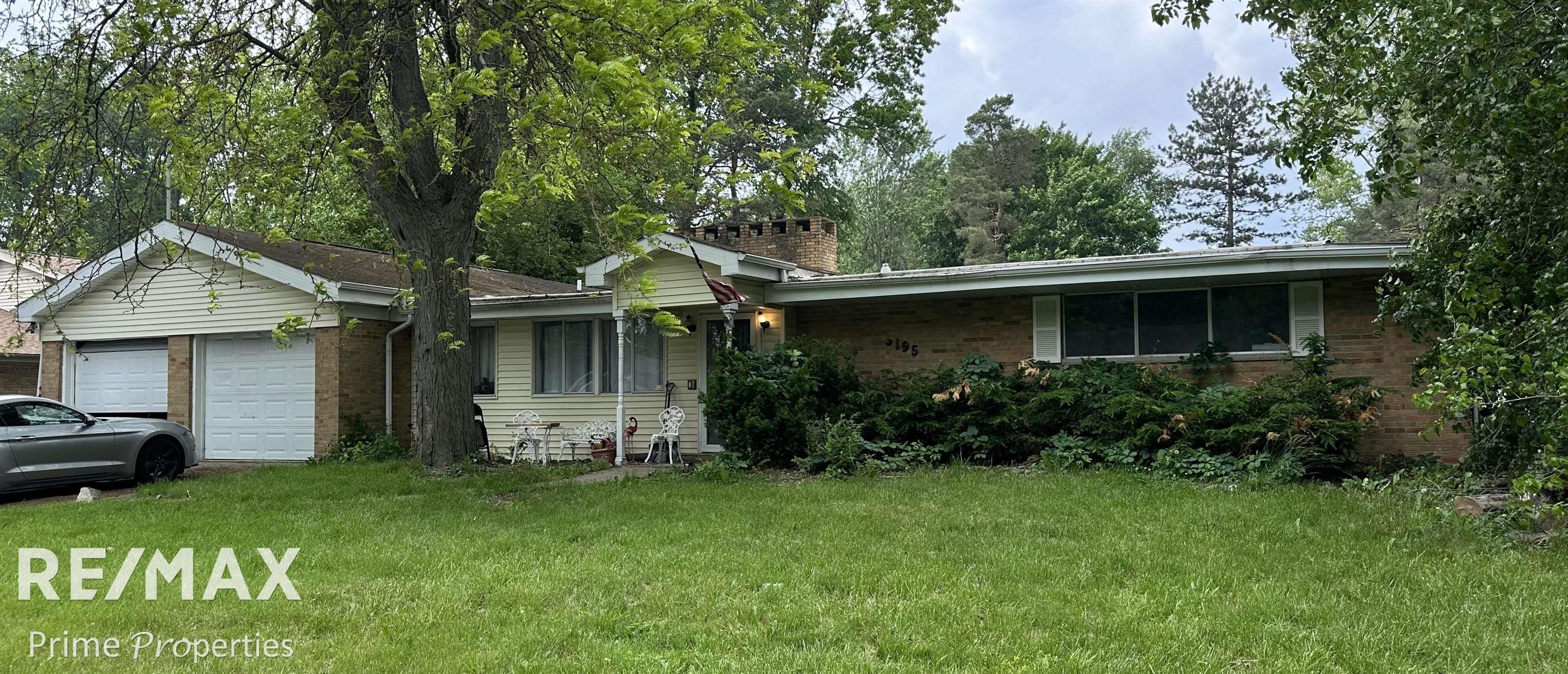 Photo 3 of Single family home for sale at 3195 Dixie Ct, Saginaw, MI 48601 | MLS# 5050180344 | Listing updated on 2026-07-20