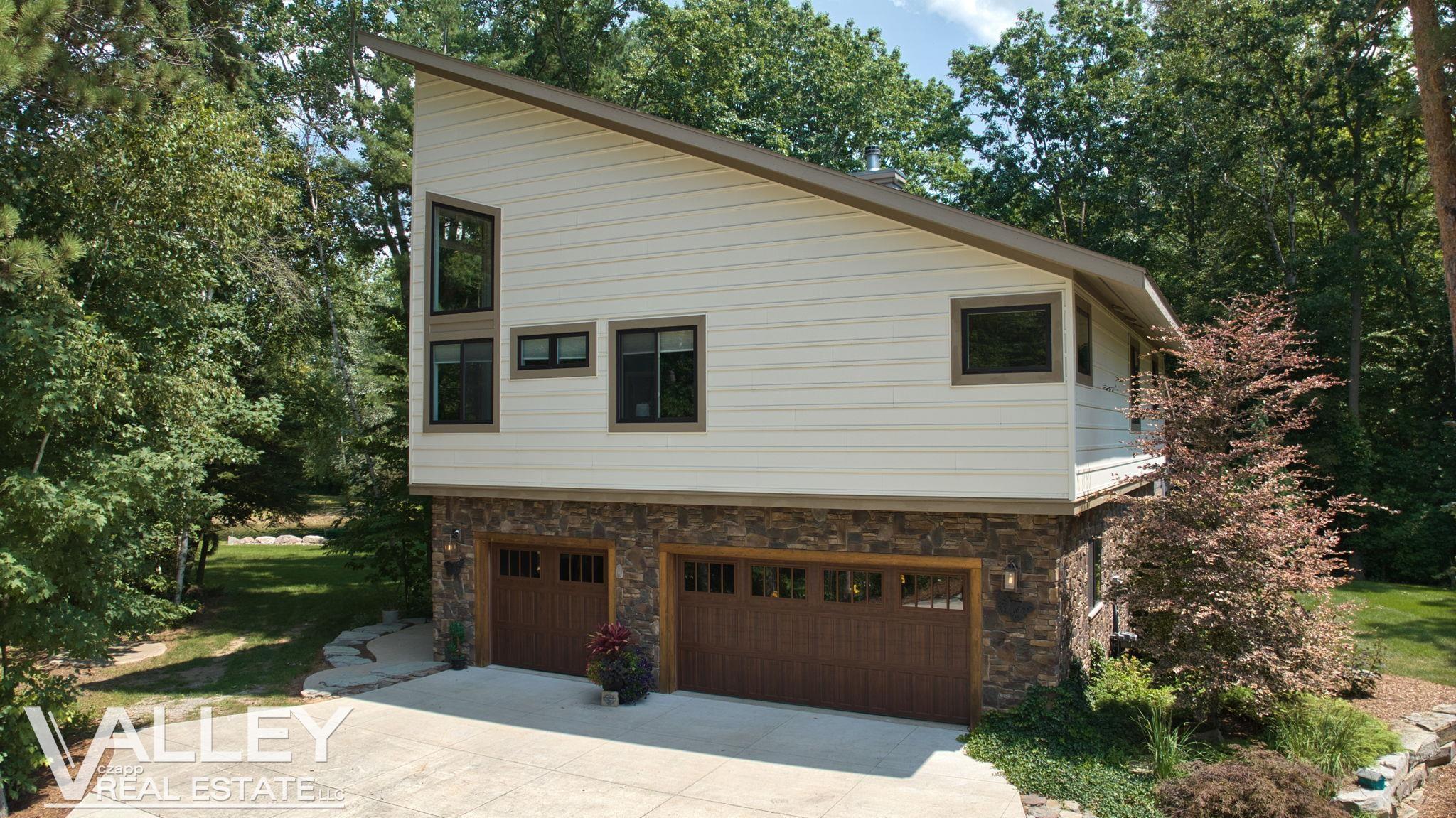 Photo 1 of Single family home for sale at 7474 Kochville Rd, Freeland, MI 48623 | MLS# 61050184239 | Listing updated on 2026-09-30