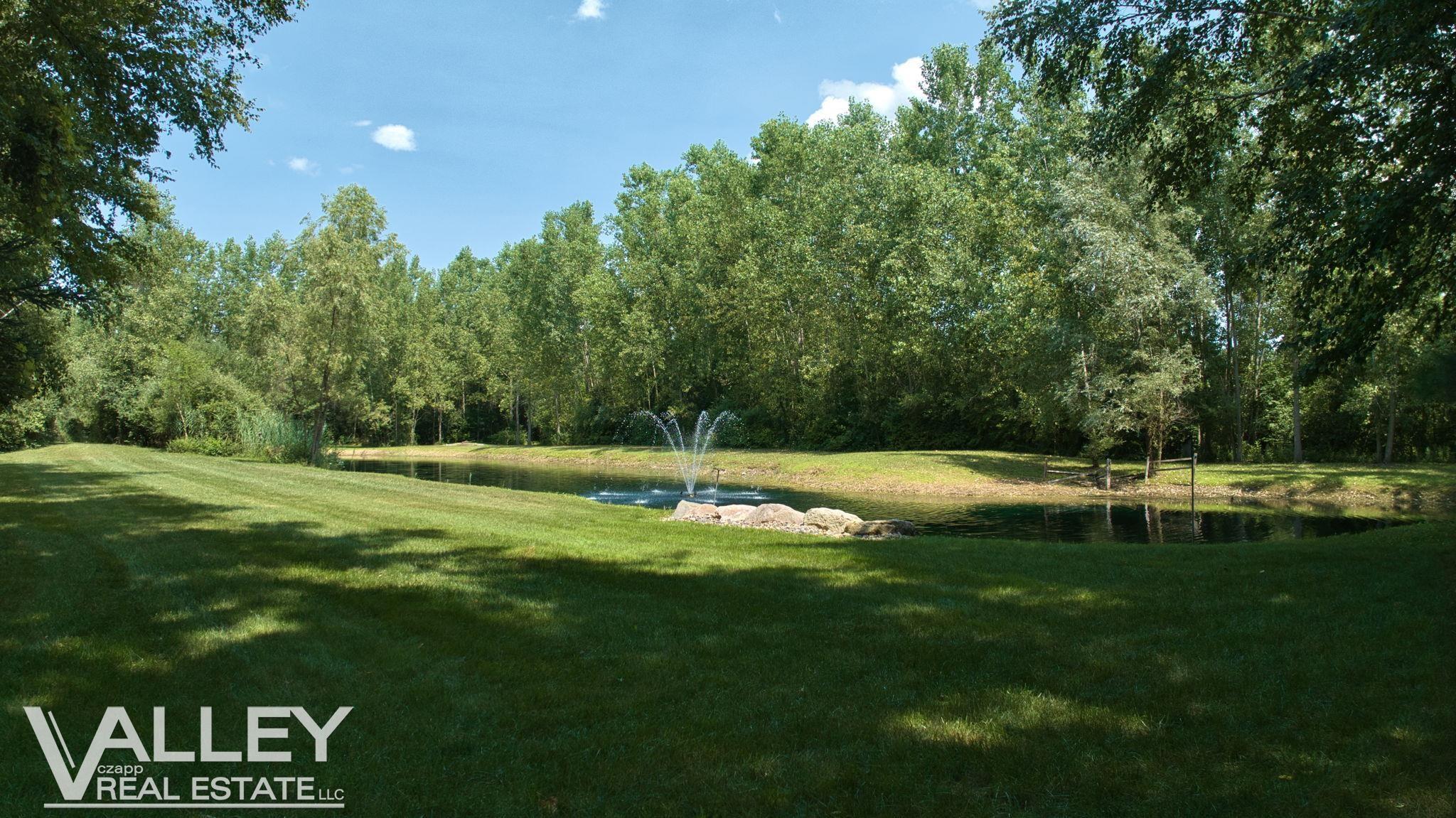 Photo 4 of Single family home for sale at 7474 Kochville Rd, Freeland, MI 48623 | MLS# 61050184239 | Listing updated on 2026-09-30