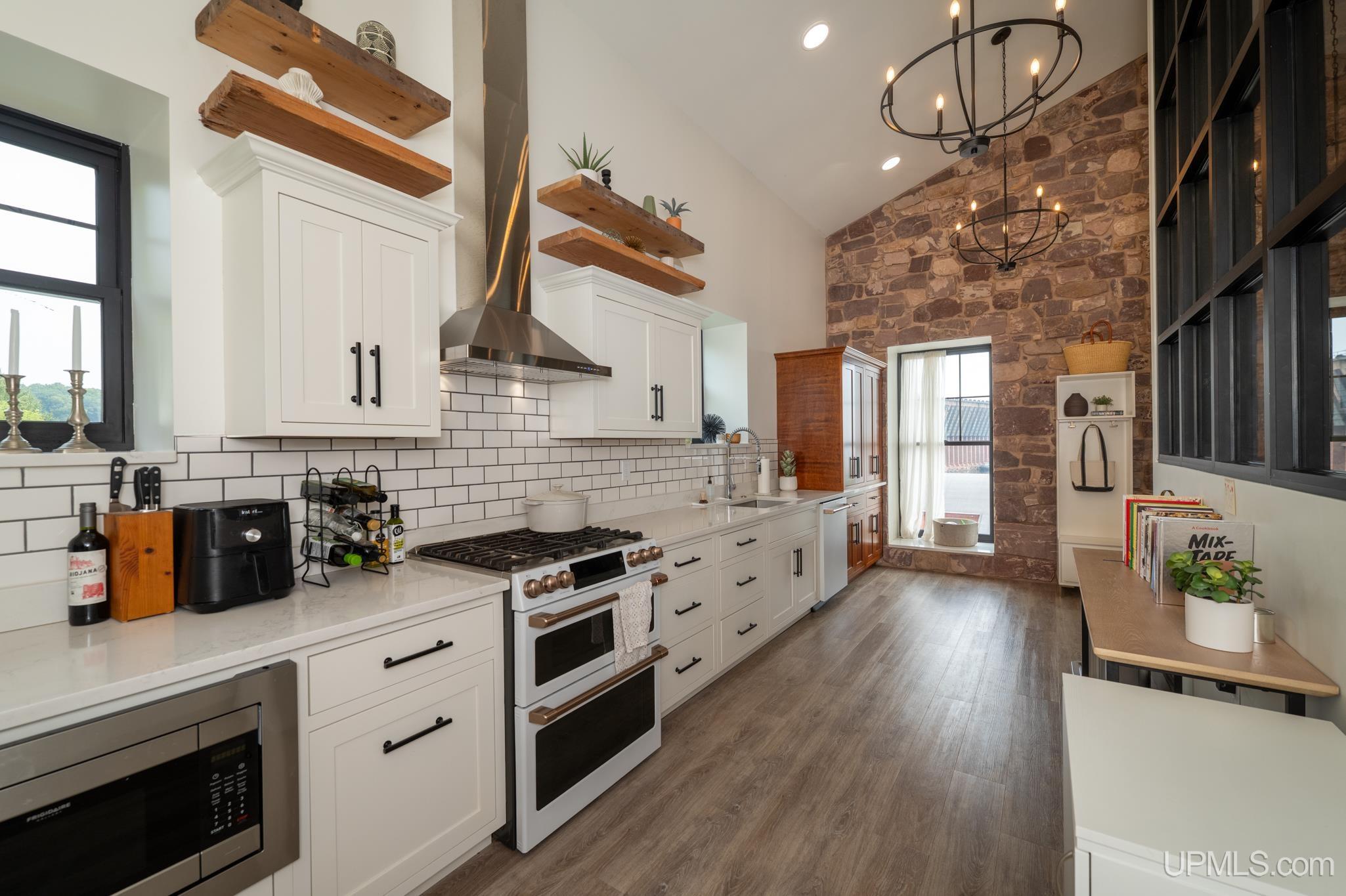MLS 50184863 Large photo number 2 