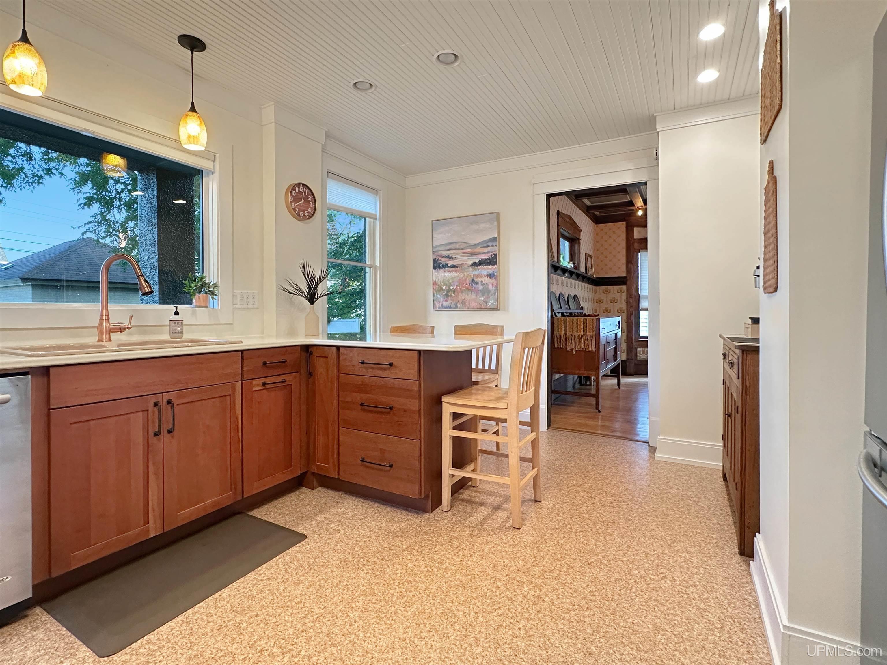 605 Ogden Avenue, Escanaba, MI, 49829