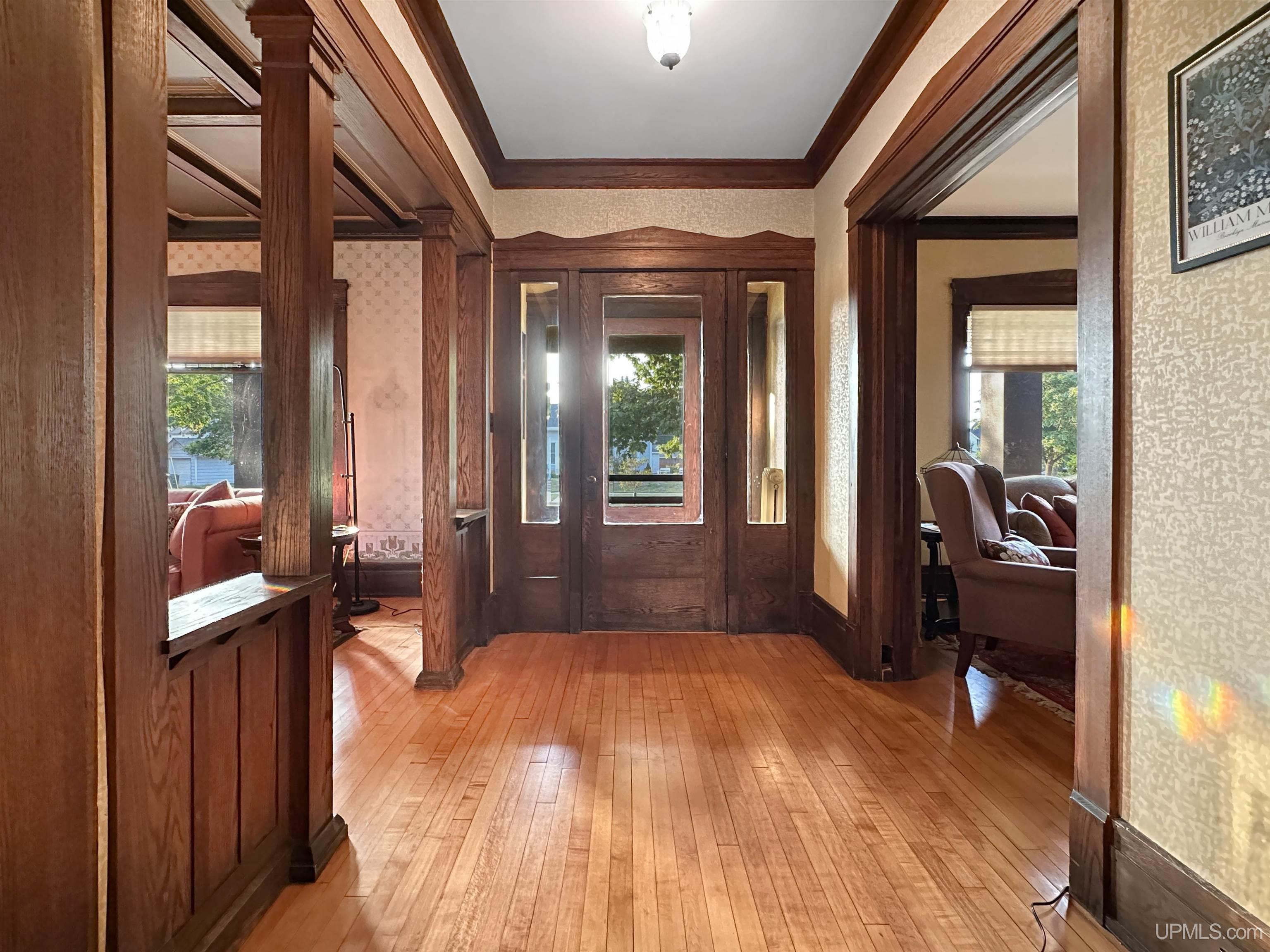 605 Ogden Avenue, Escanaba, MI, 49829