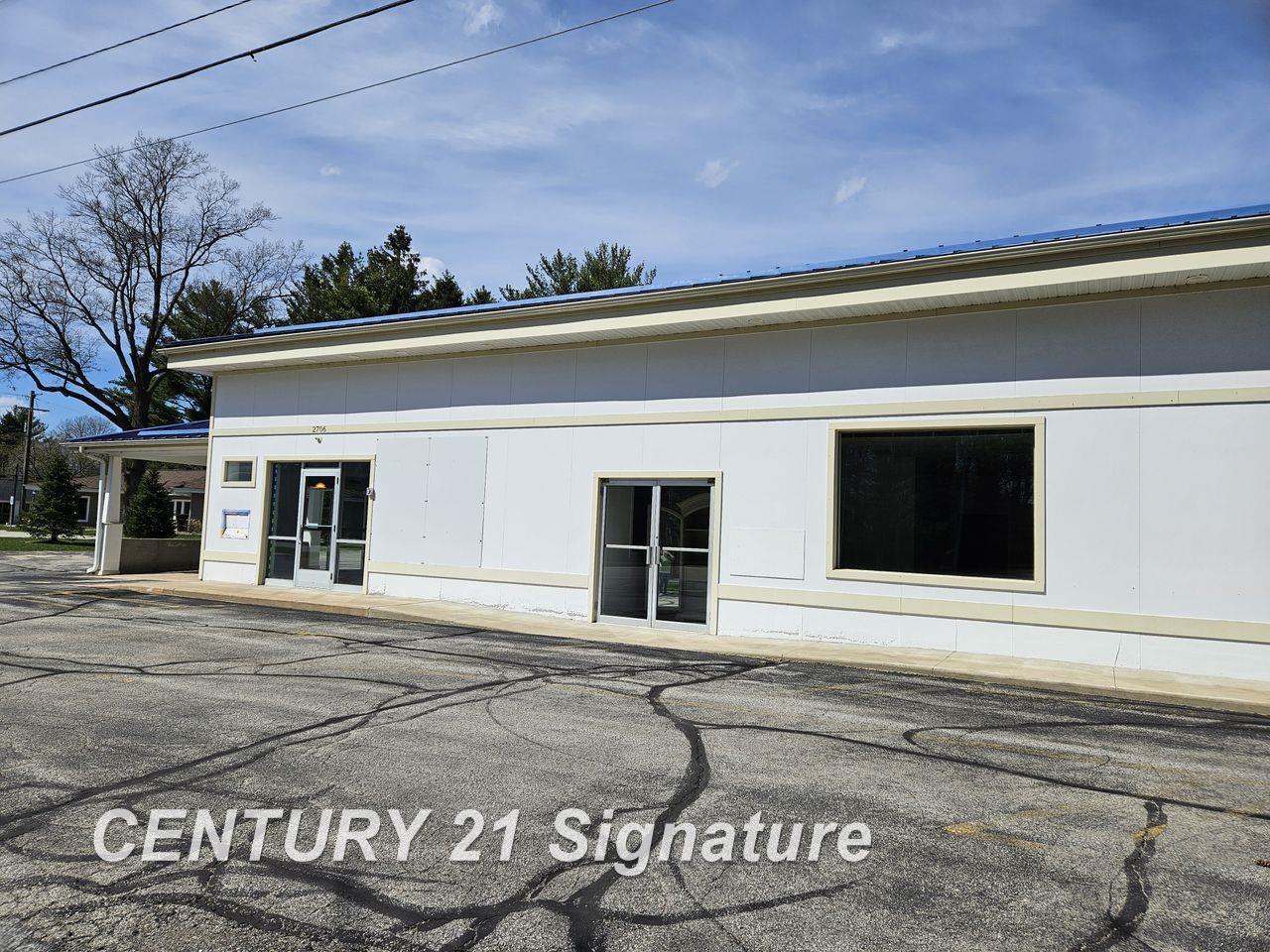 2706 N Saginaw Road, Midland, MI, 48640