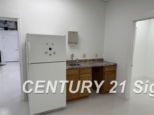 2706 N Saginaw Road, Midland, MI, 48640