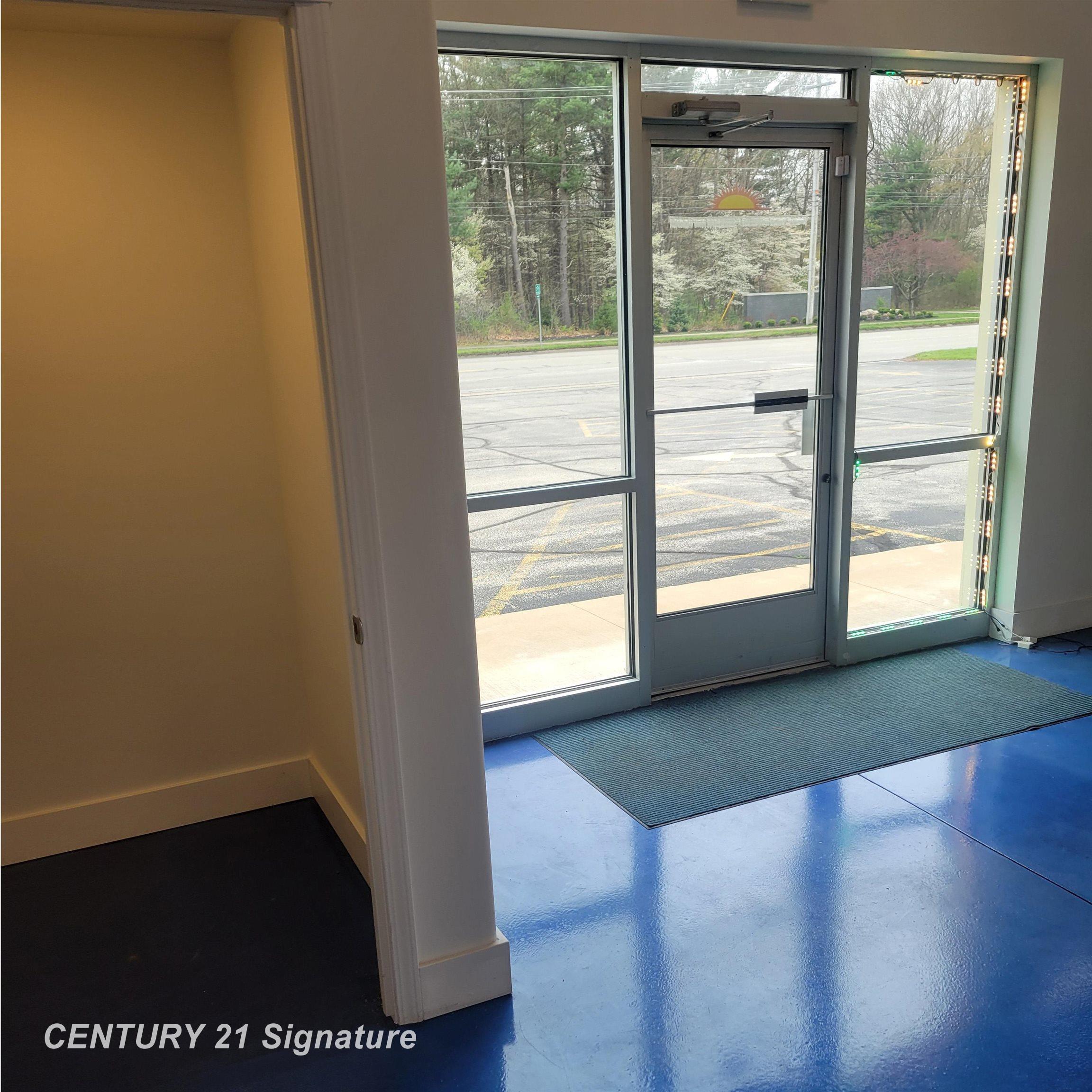 2706 N Saginaw Road, Midland, MI, 48640