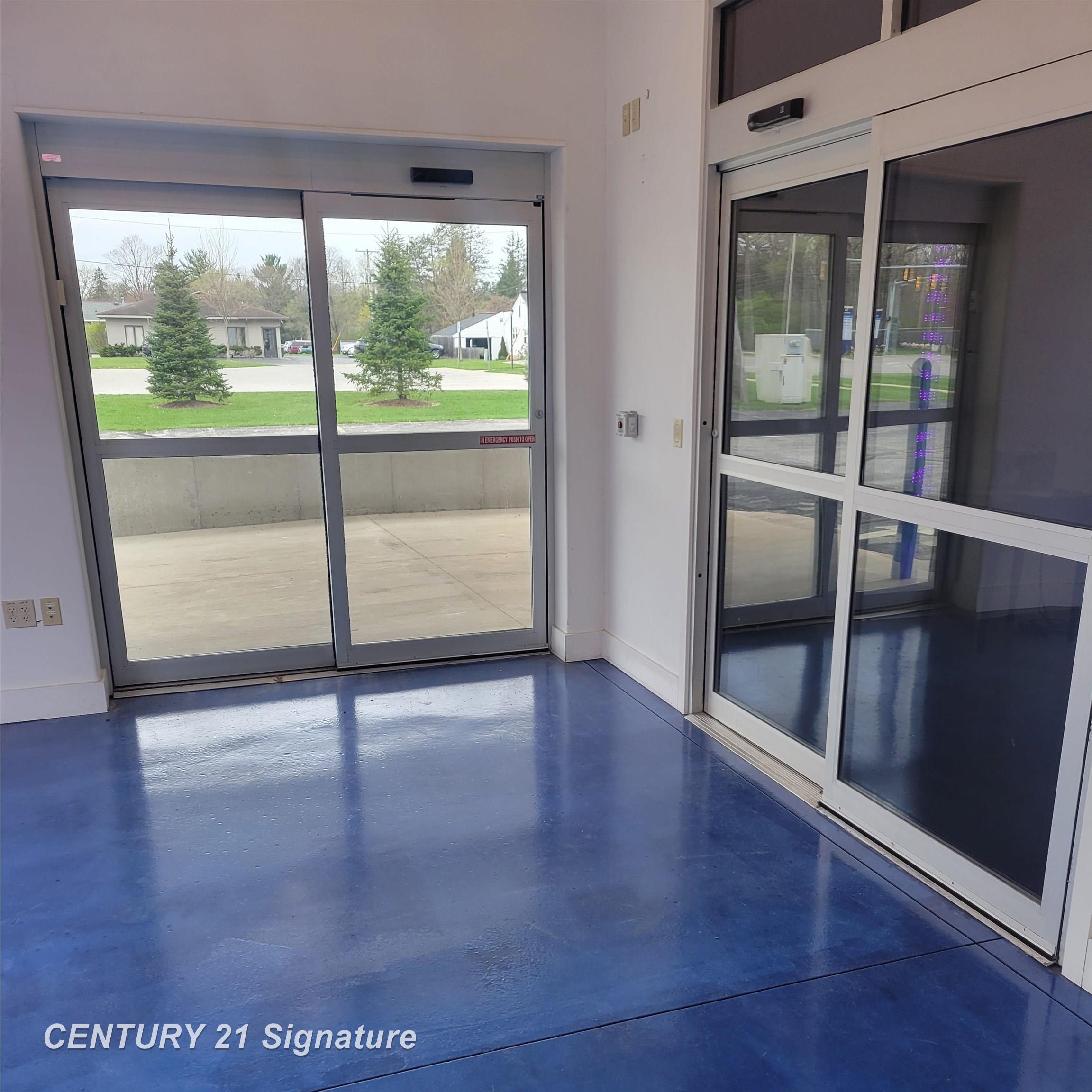 2706 N Saginaw Road, Midland, MI, 48640