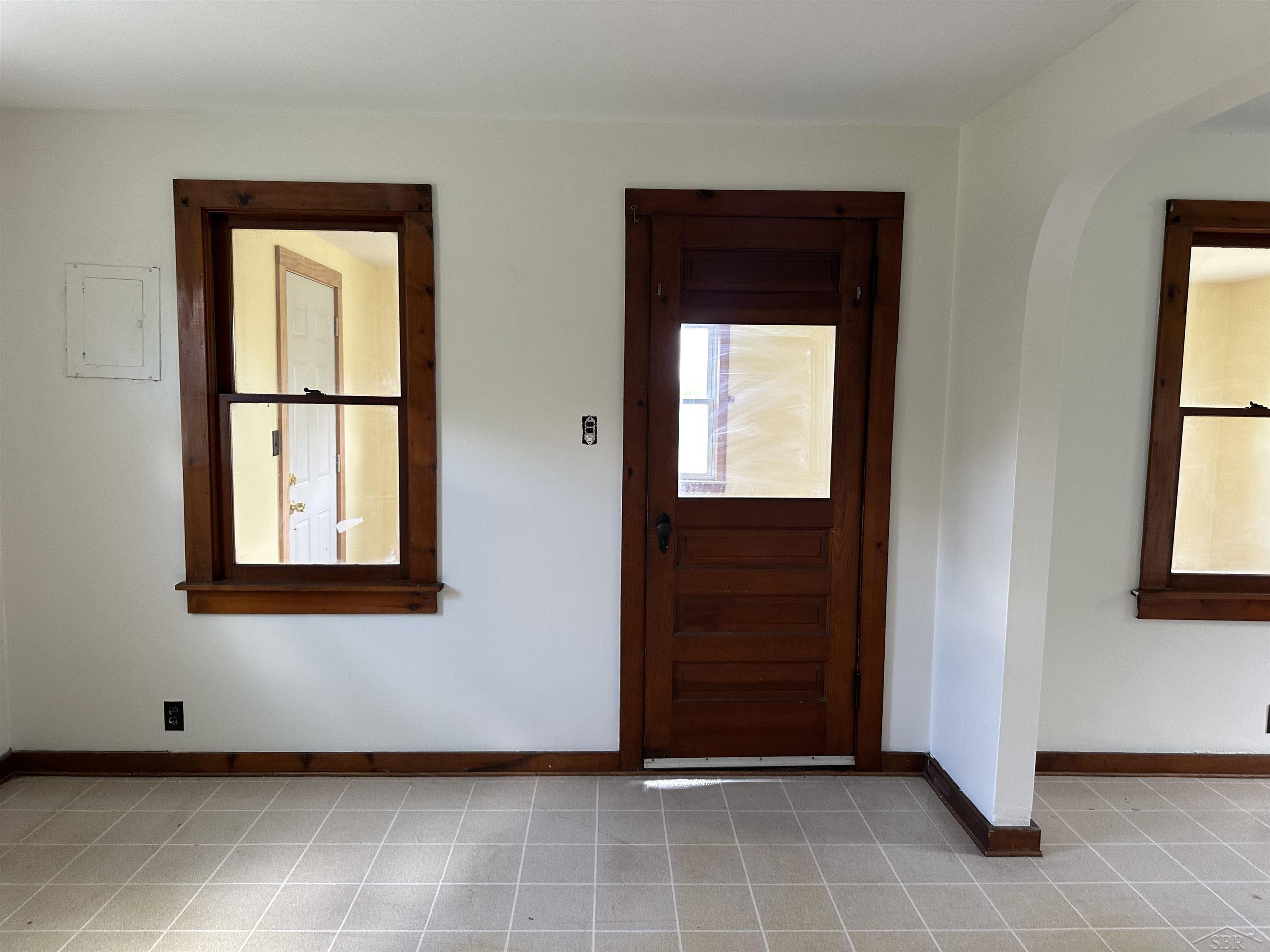 5665 East Road, Saginaw, MI, 48601