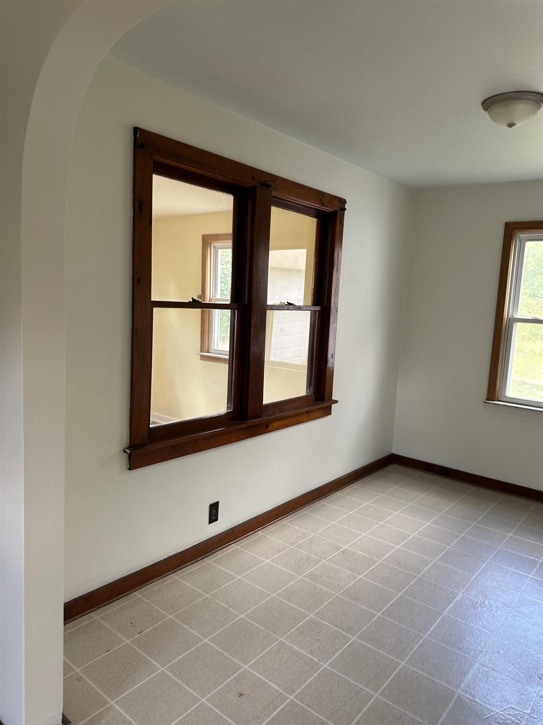 5665 East Road, Saginaw, MI, 48601