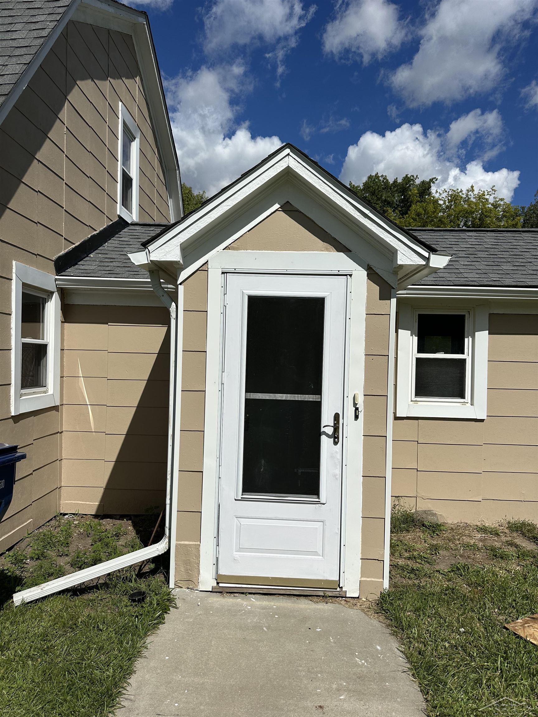 5665 East Road, Saginaw, MI, 48601