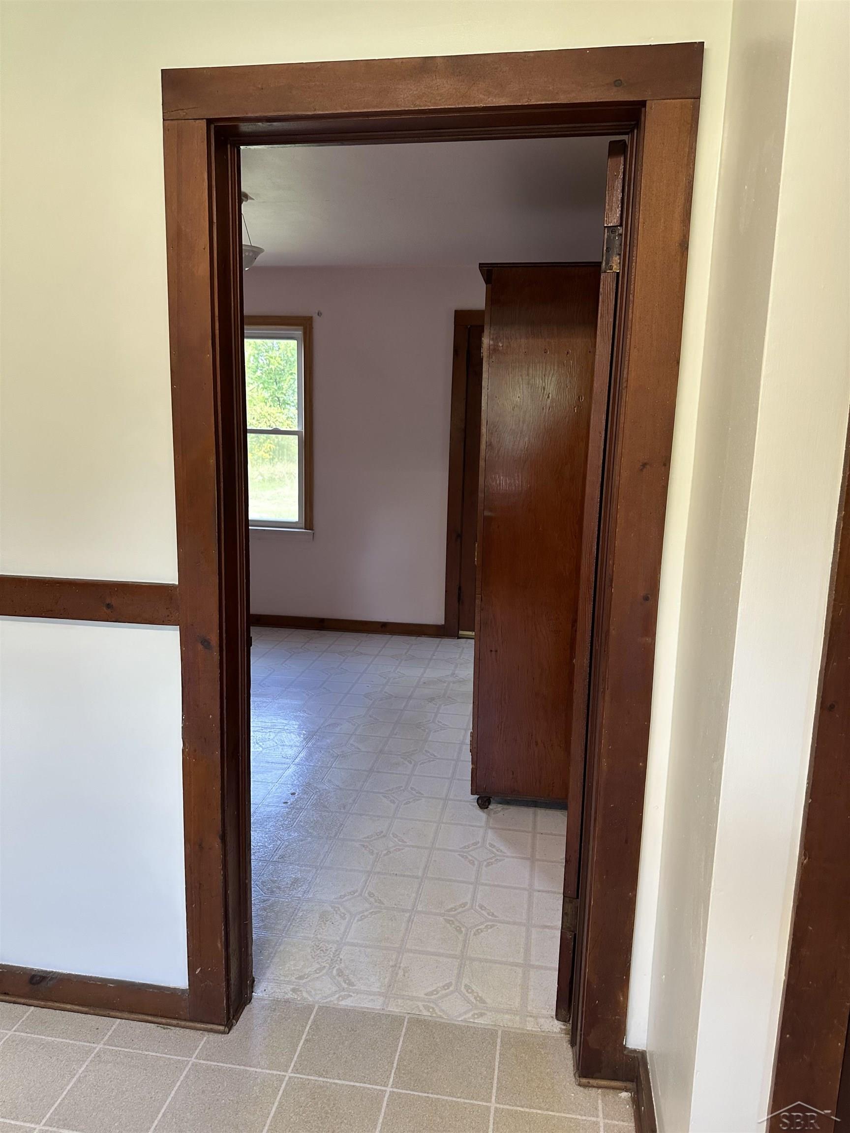 5665 East Road, Saginaw, MI, 48601