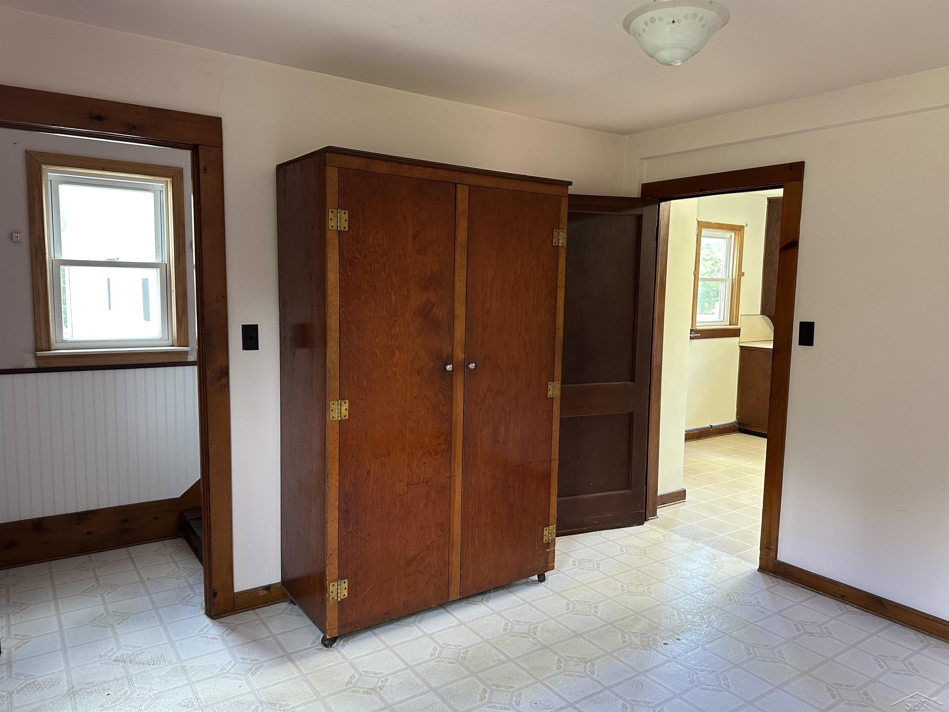 5665 East Road, Saginaw, MI, 48601