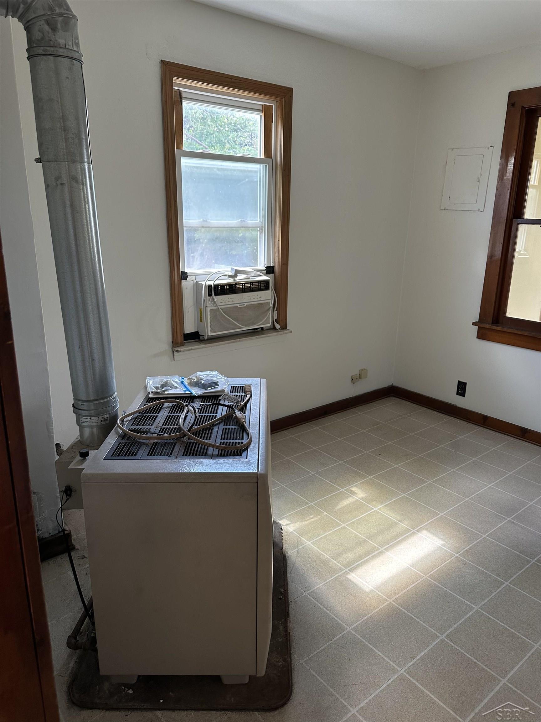 5665 East Road, Saginaw, MI, 48601