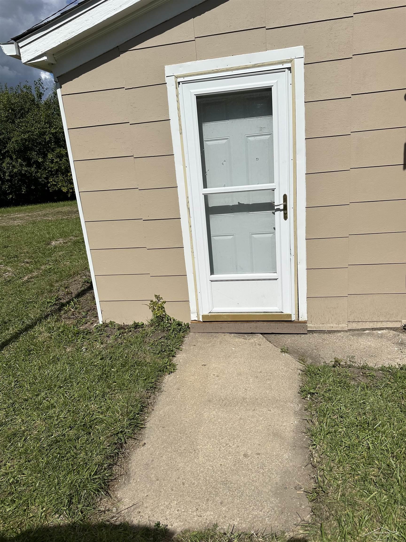 5665 East Road, Saginaw, MI, 48601