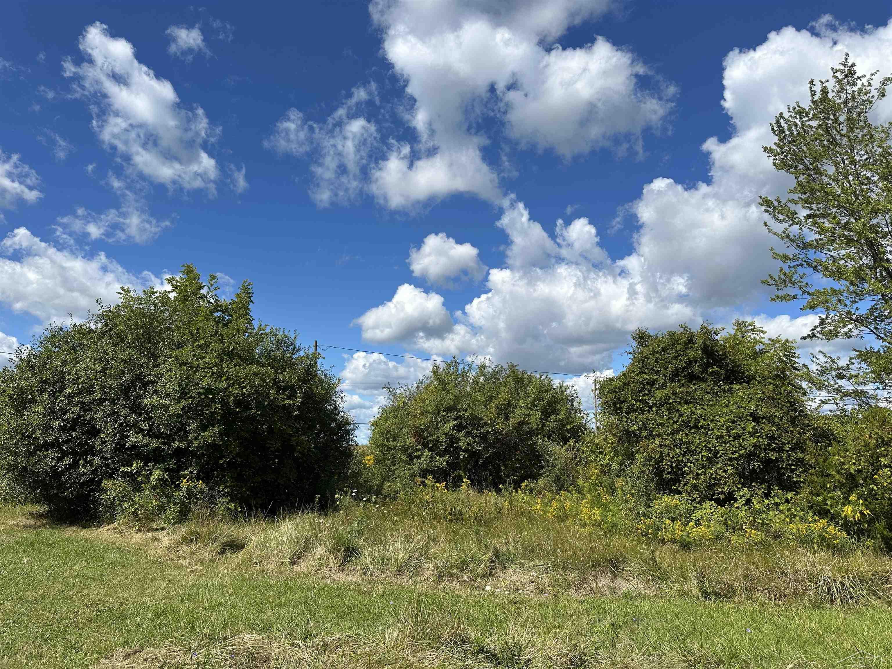 5665 East Road, Saginaw, MI, 48601