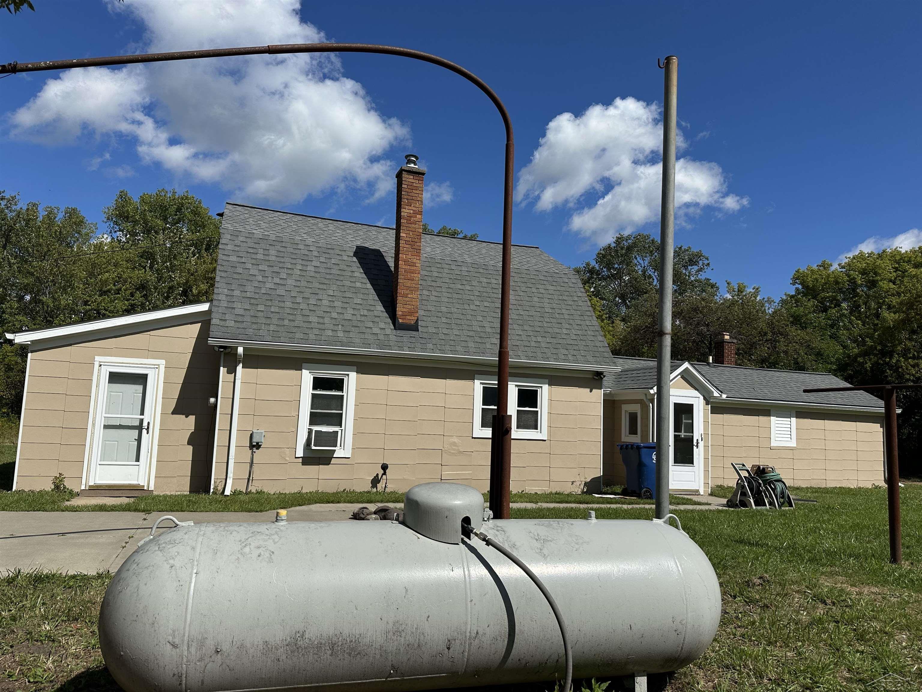 5665 East Road, Saginaw, MI, 48601