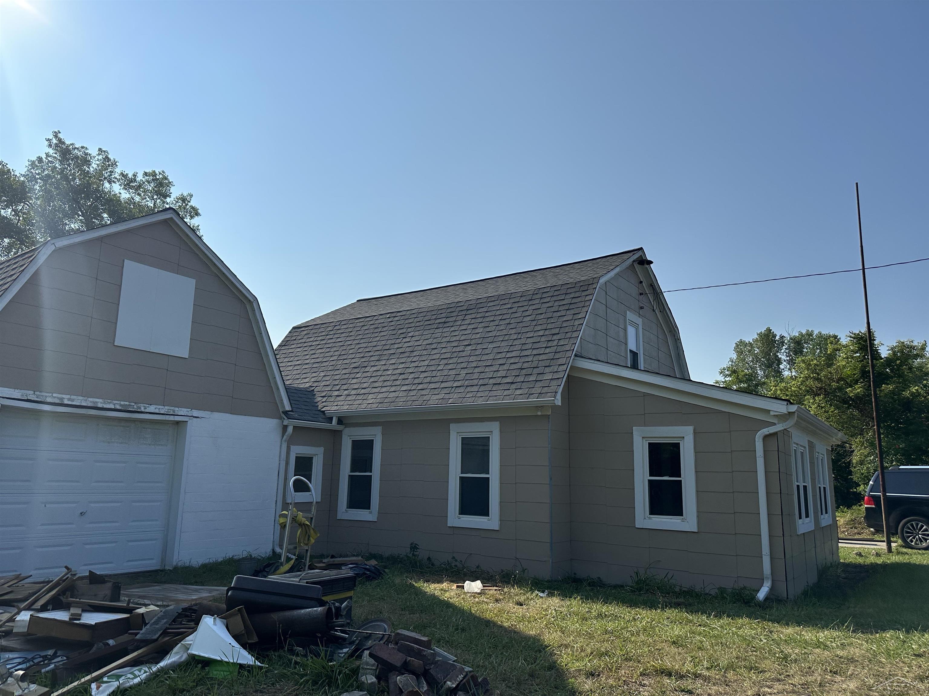 5665 East Road, Saginaw, MI, 48601