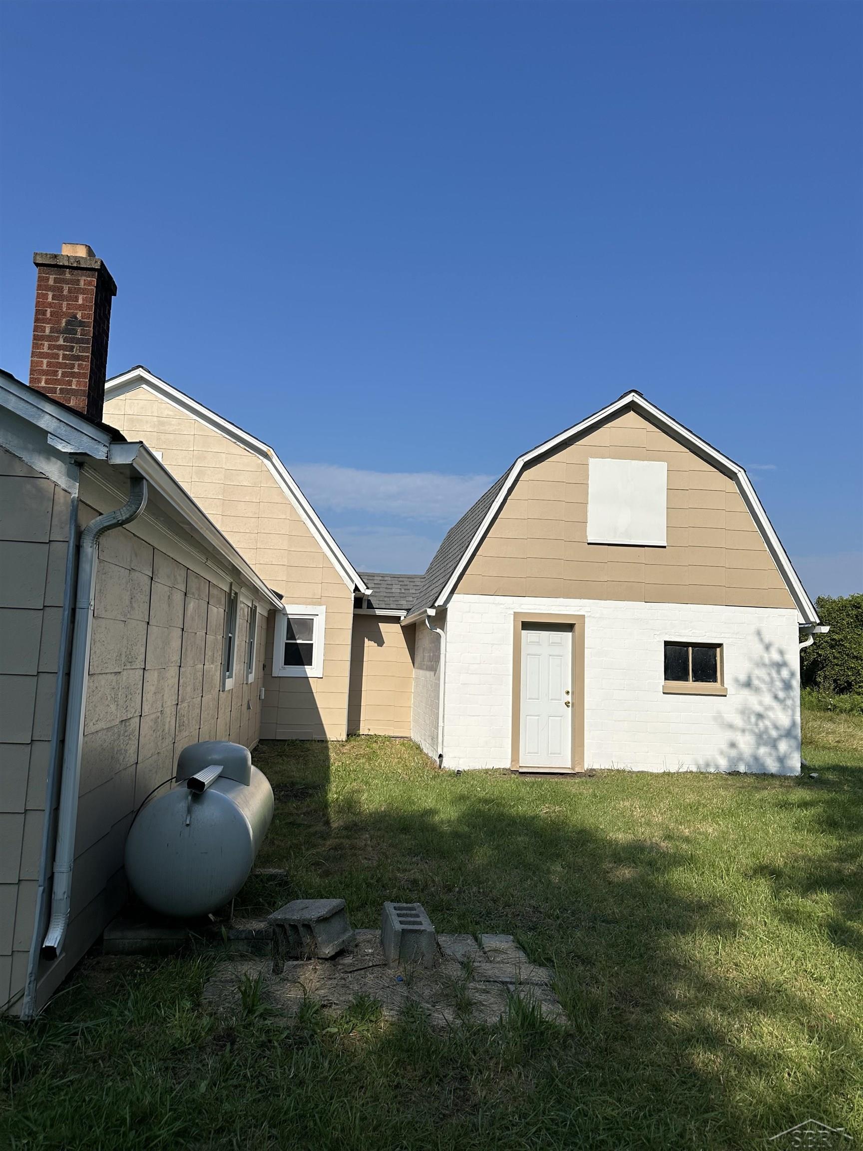 5665 East Road, Saginaw, MI, 48601