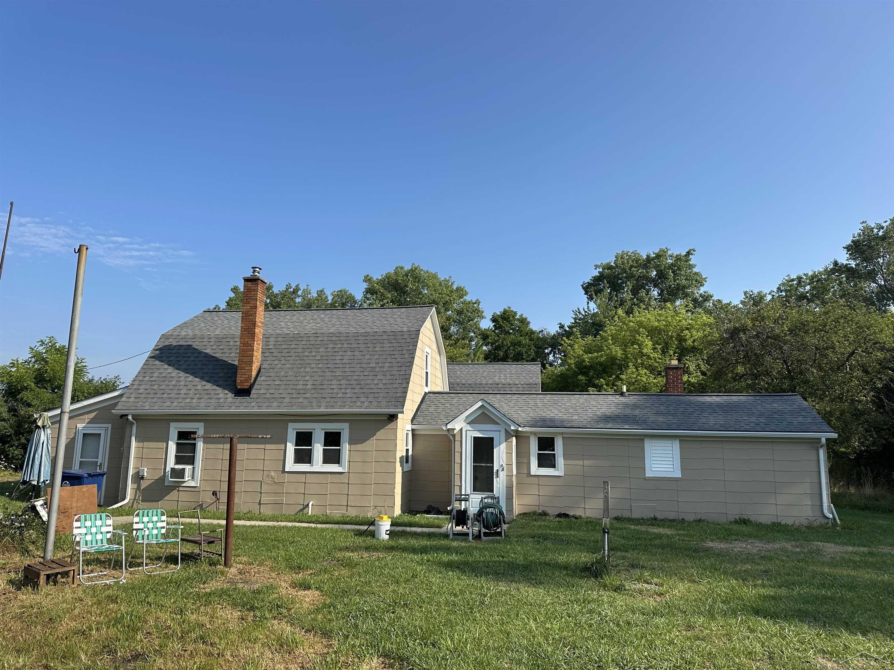 5665 East Road, Saginaw, MI, 48601