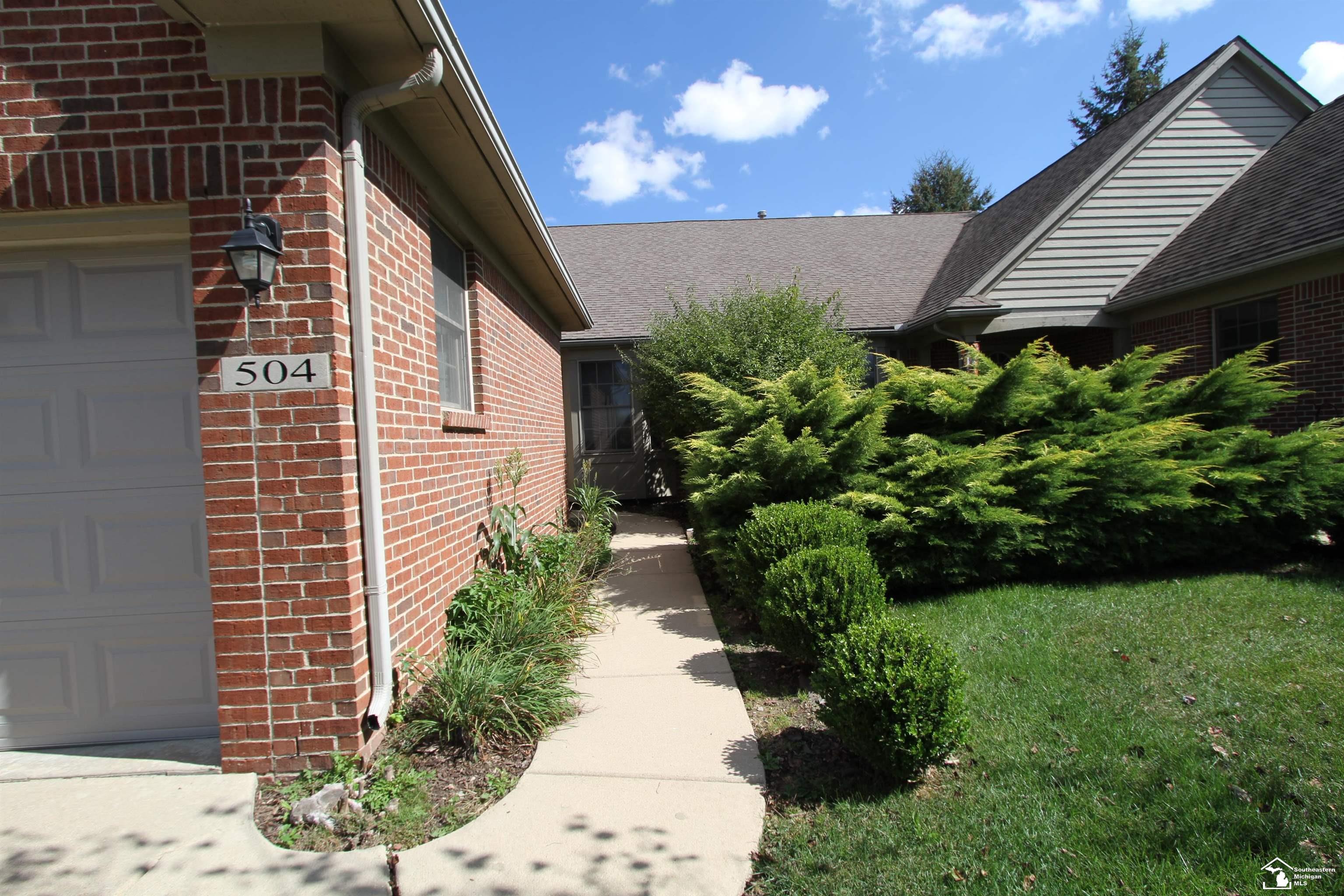 504 Brooks Hollow Court, Dundee, MI, 48131
