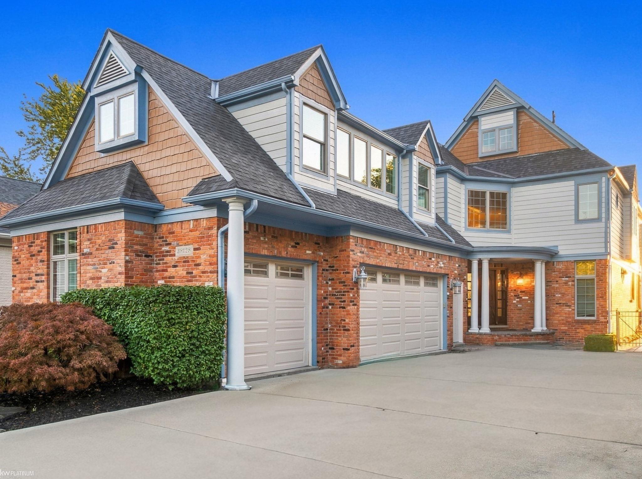 Photo 2 of Single family home for sale at 38128 Lakeshore Dr, Harrison Township, MI 48045 | MLS# 50189881 | Listing updated on 2026-09-17