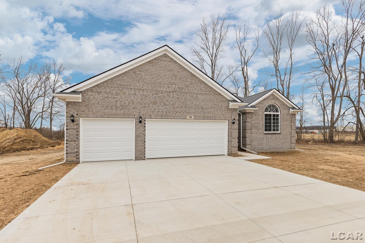 799 War Bonnet Drive, Tecumseh, MI, 49286