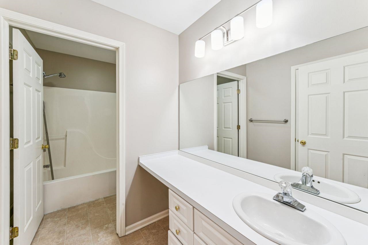 10174 Sunrise Drive, Grand Blanc, MI, 48439