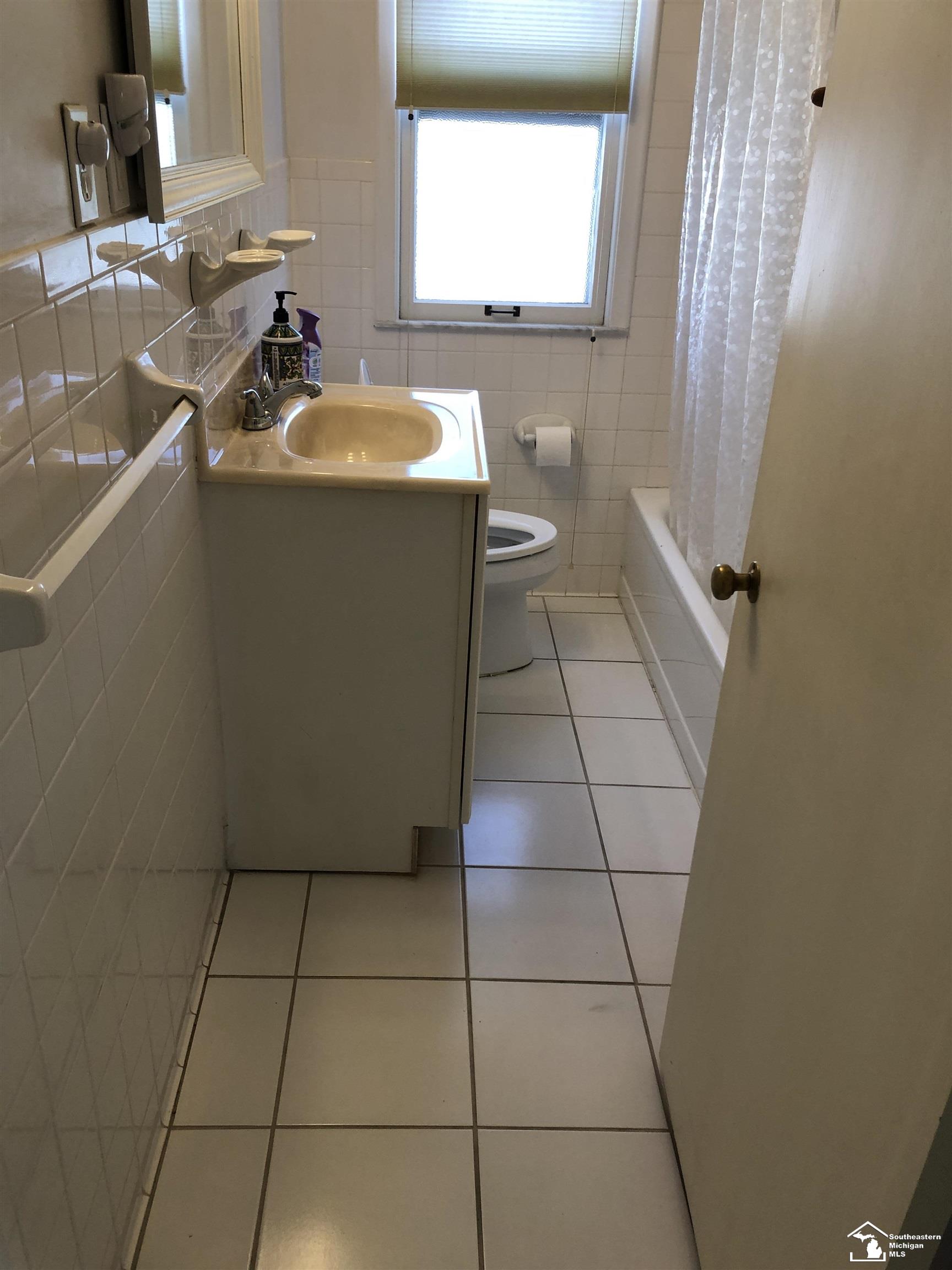 Allen Park, MI, 48101