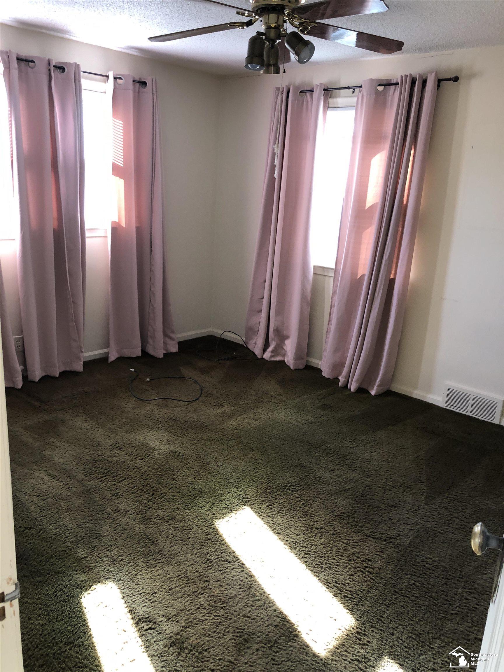 Allen Park, MI, 48101