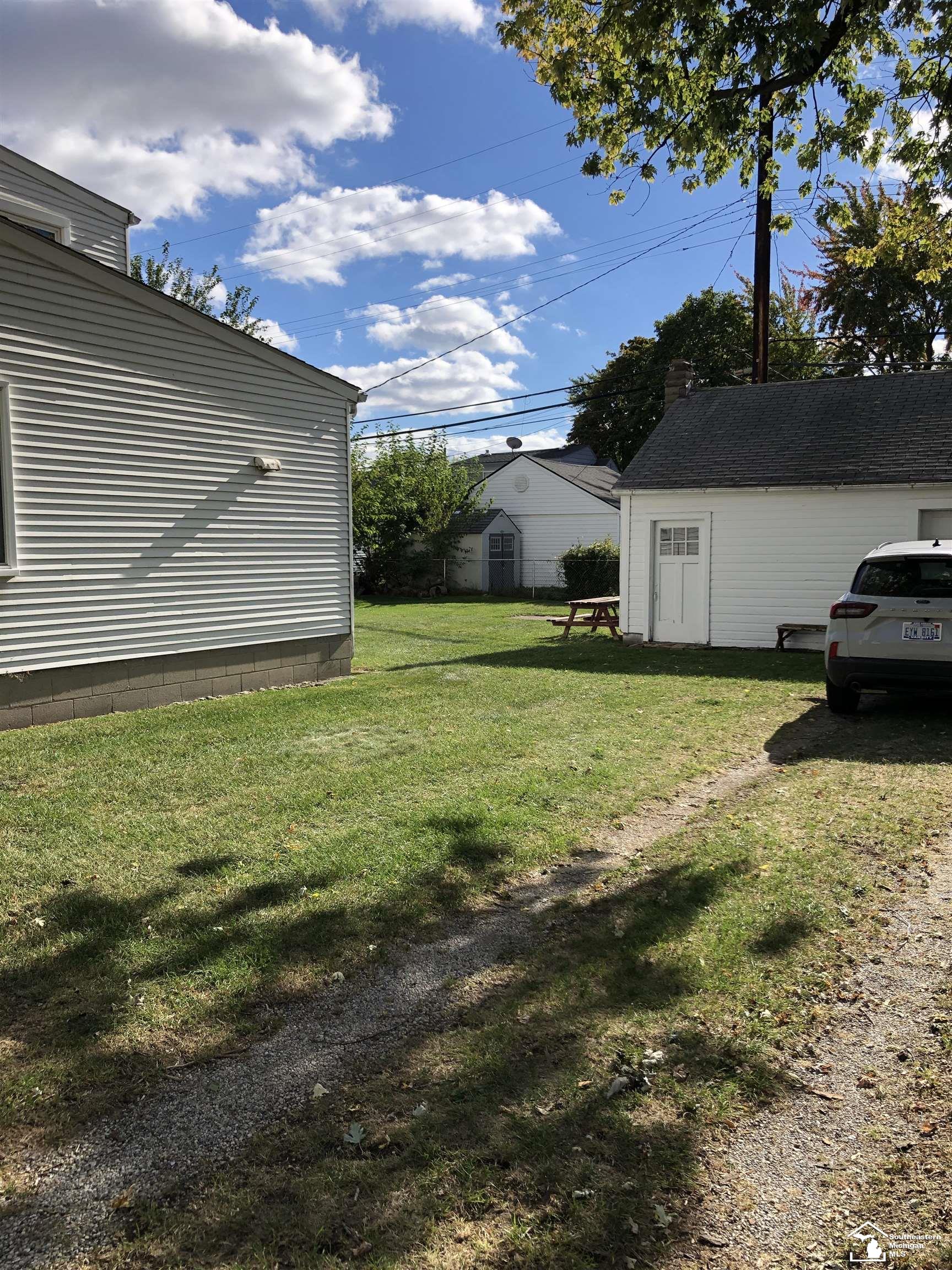 Allen Park, MI, 48101