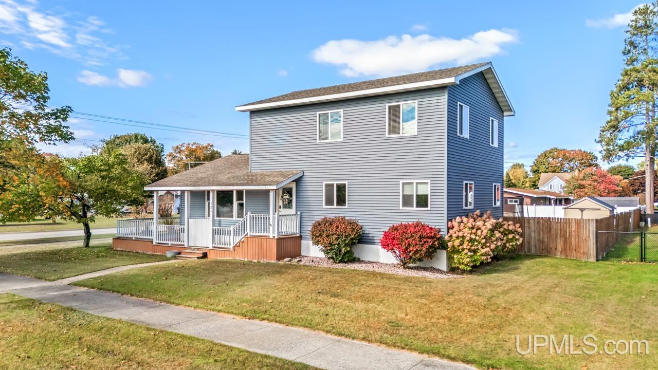 Homes for sale in Gladstone, MI | 324 Dakota Ave, Gladstone, MI 49837 | MLS# 50191774