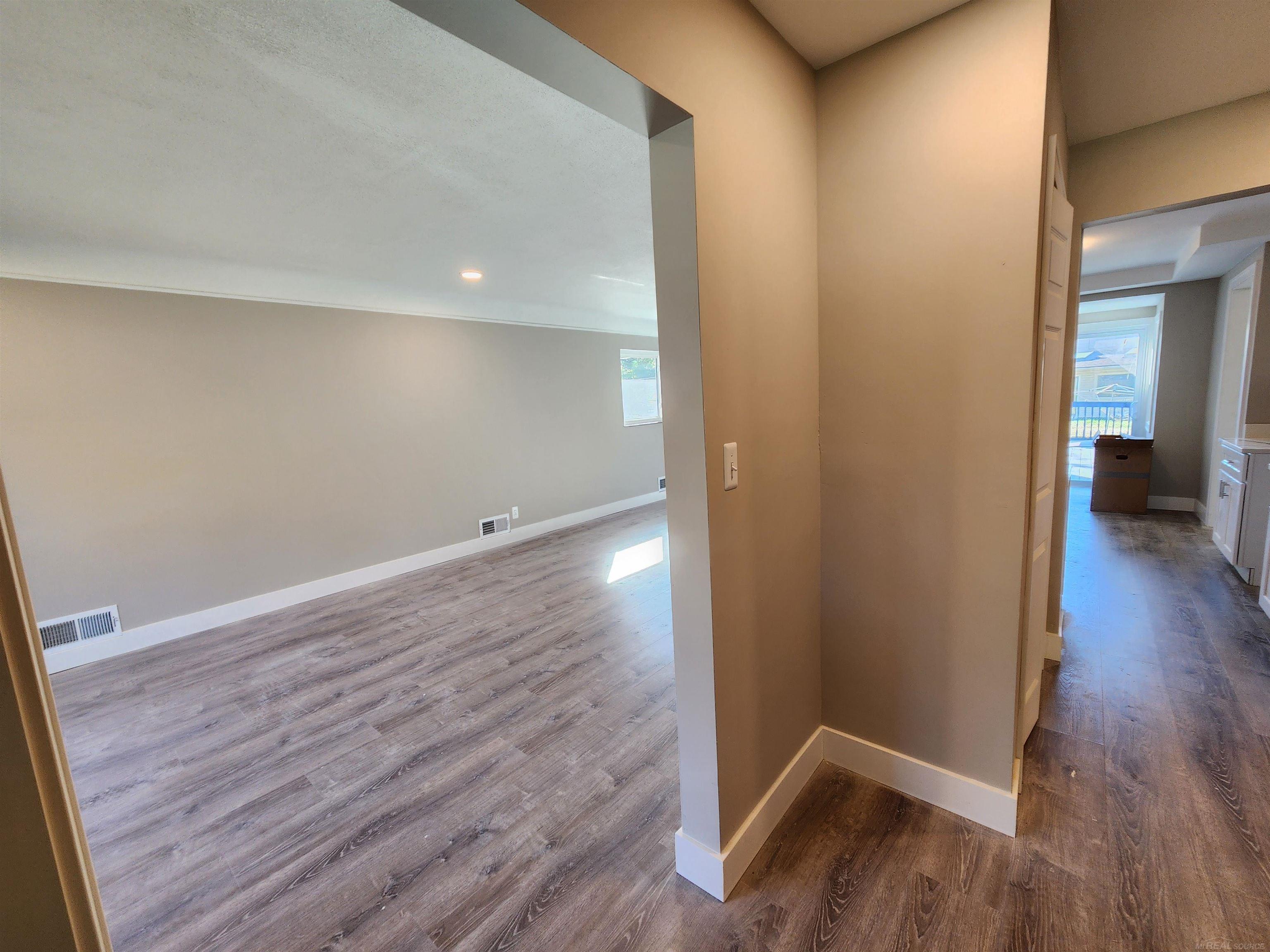 15121 Oak Park Boulevard, Oak Park, MI, 48237