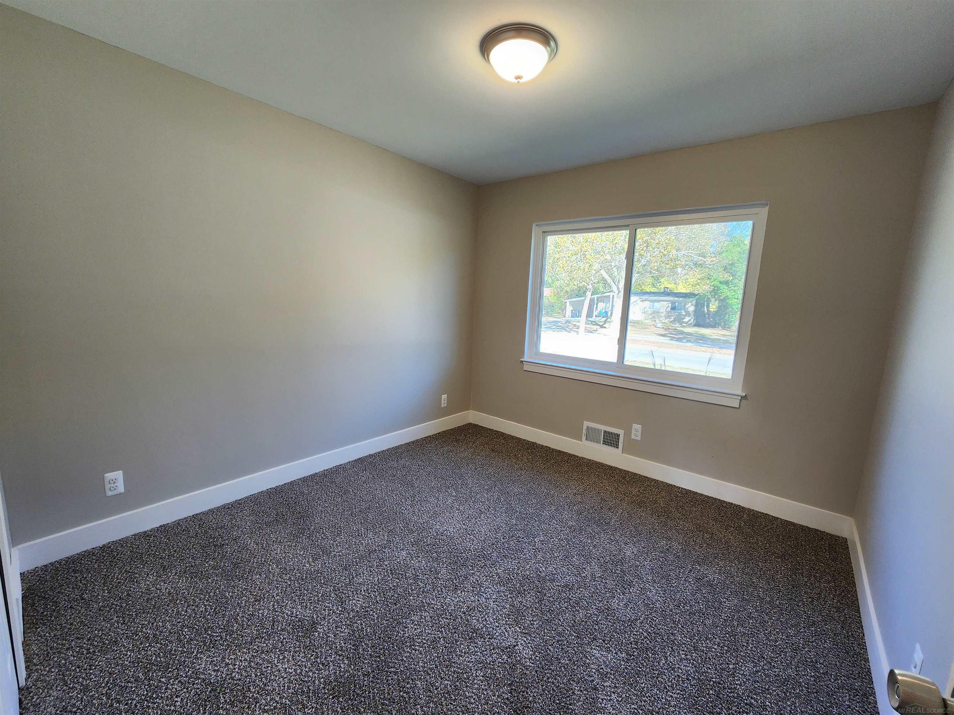 15121 Oak Park Boulevard, Oak Park, MI, 48237