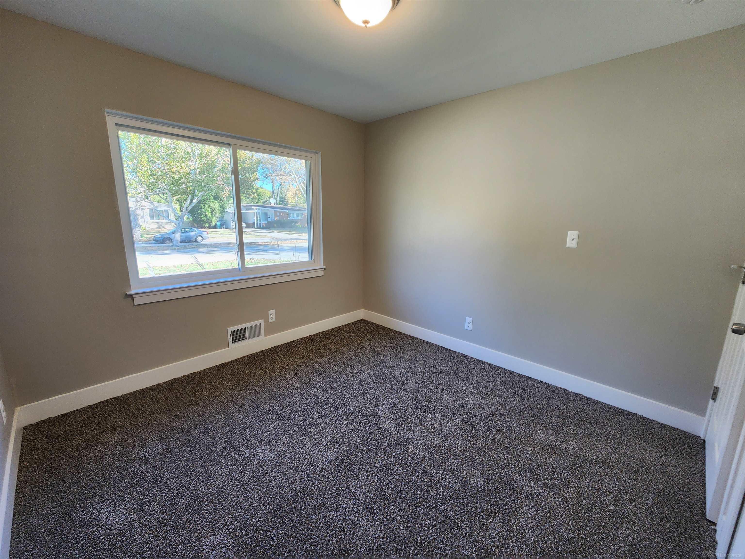 15121 Oak Park Boulevard, Oak Park, MI, 48237