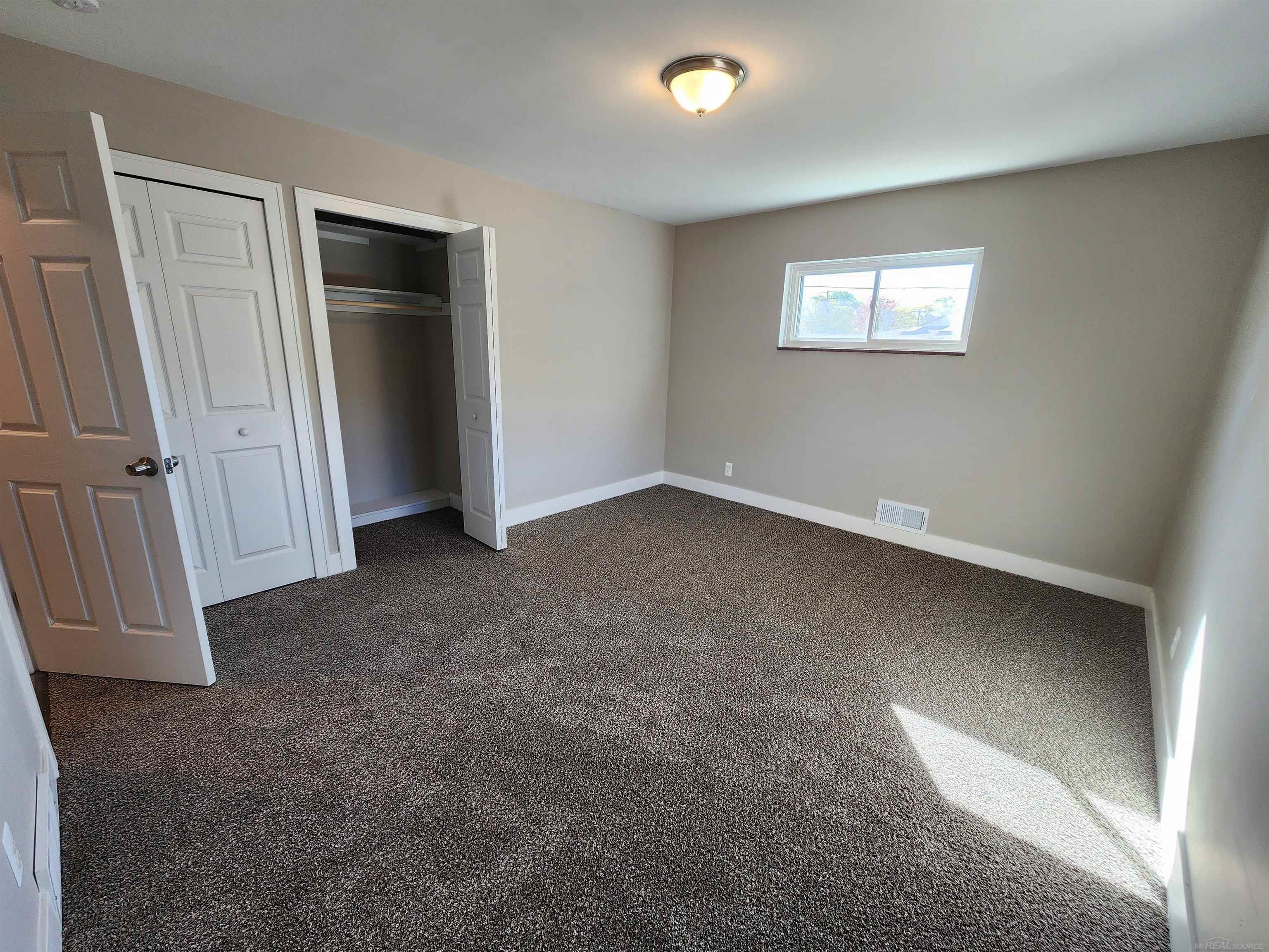 15121 Oak Park Boulevard, Oak Park, MI, 48237