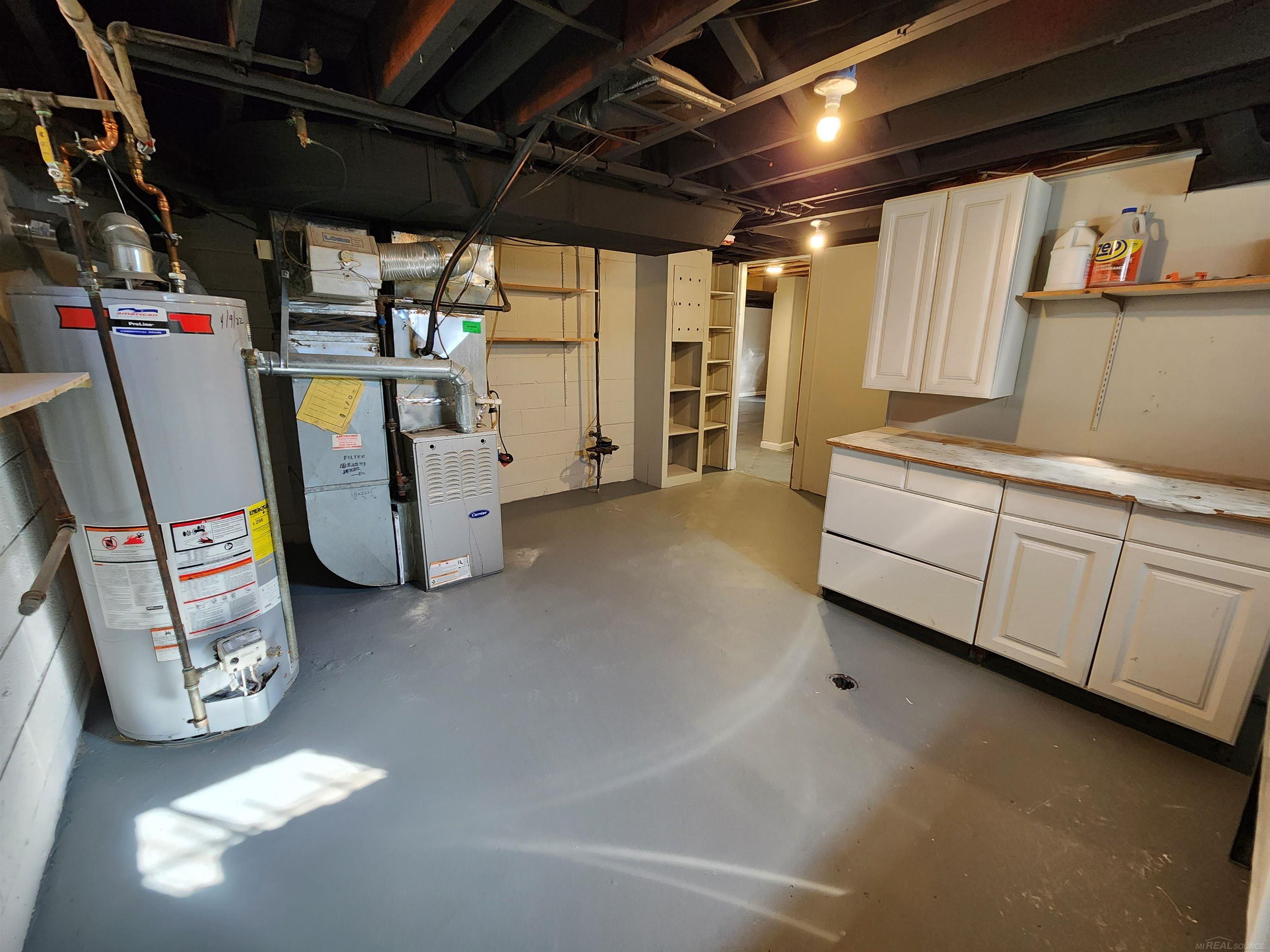 15121 Oak Park Boulevard, Oak Park, MI, 48237