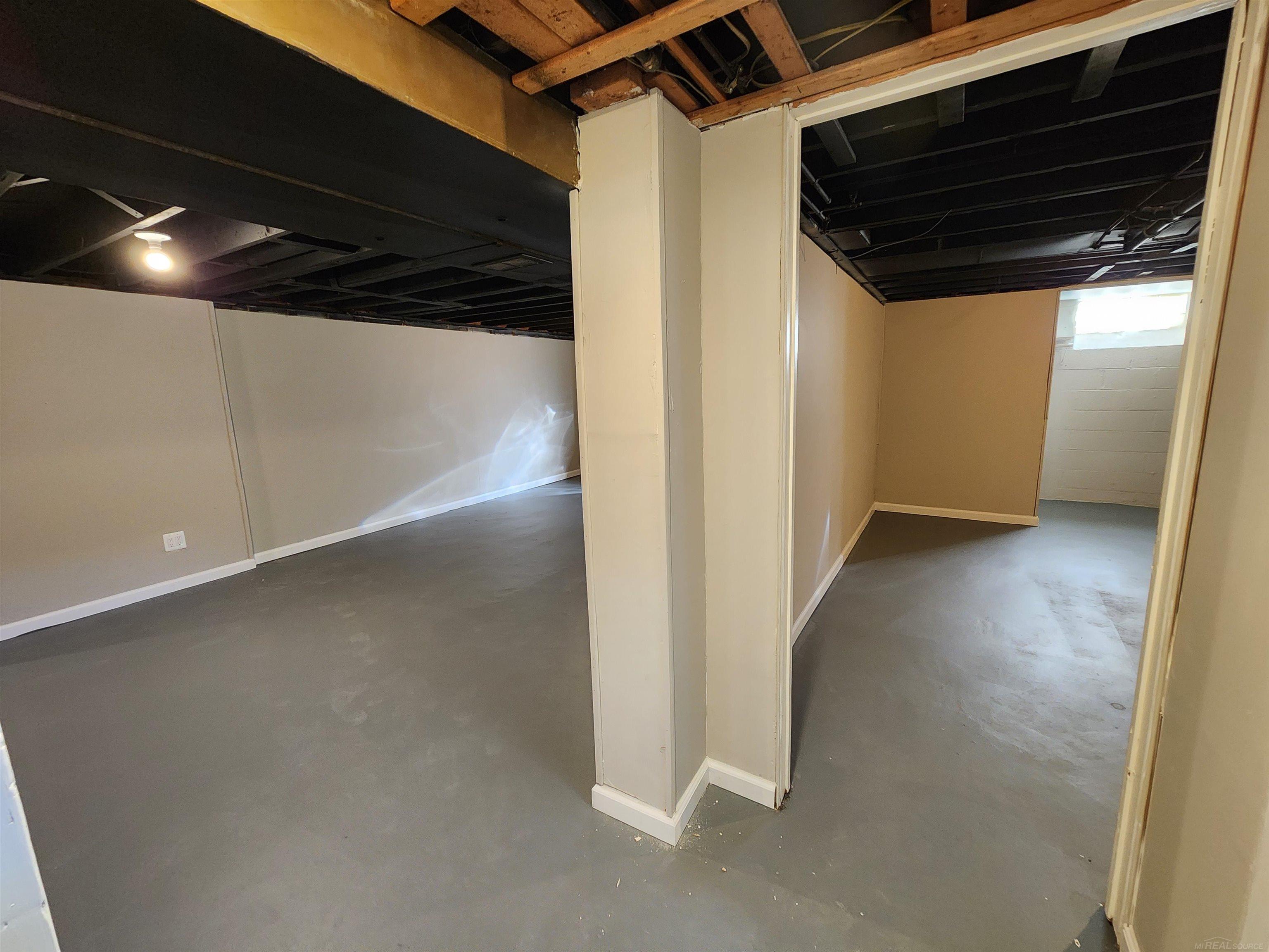 15121 Oak Park Boulevard, Oak Park, MI, 48237