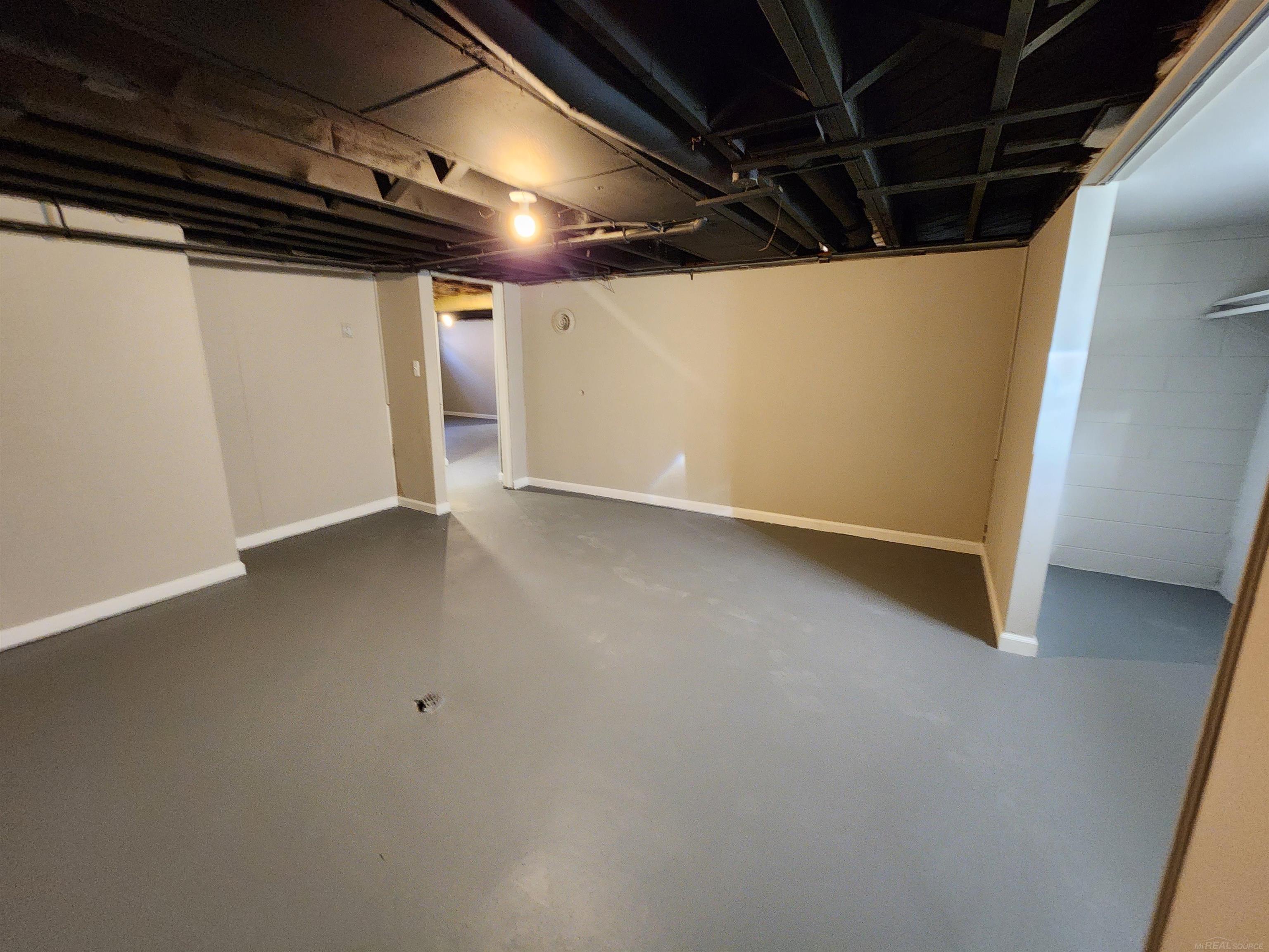 15121 Oak Park Boulevard, Oak Park, MI, 48237