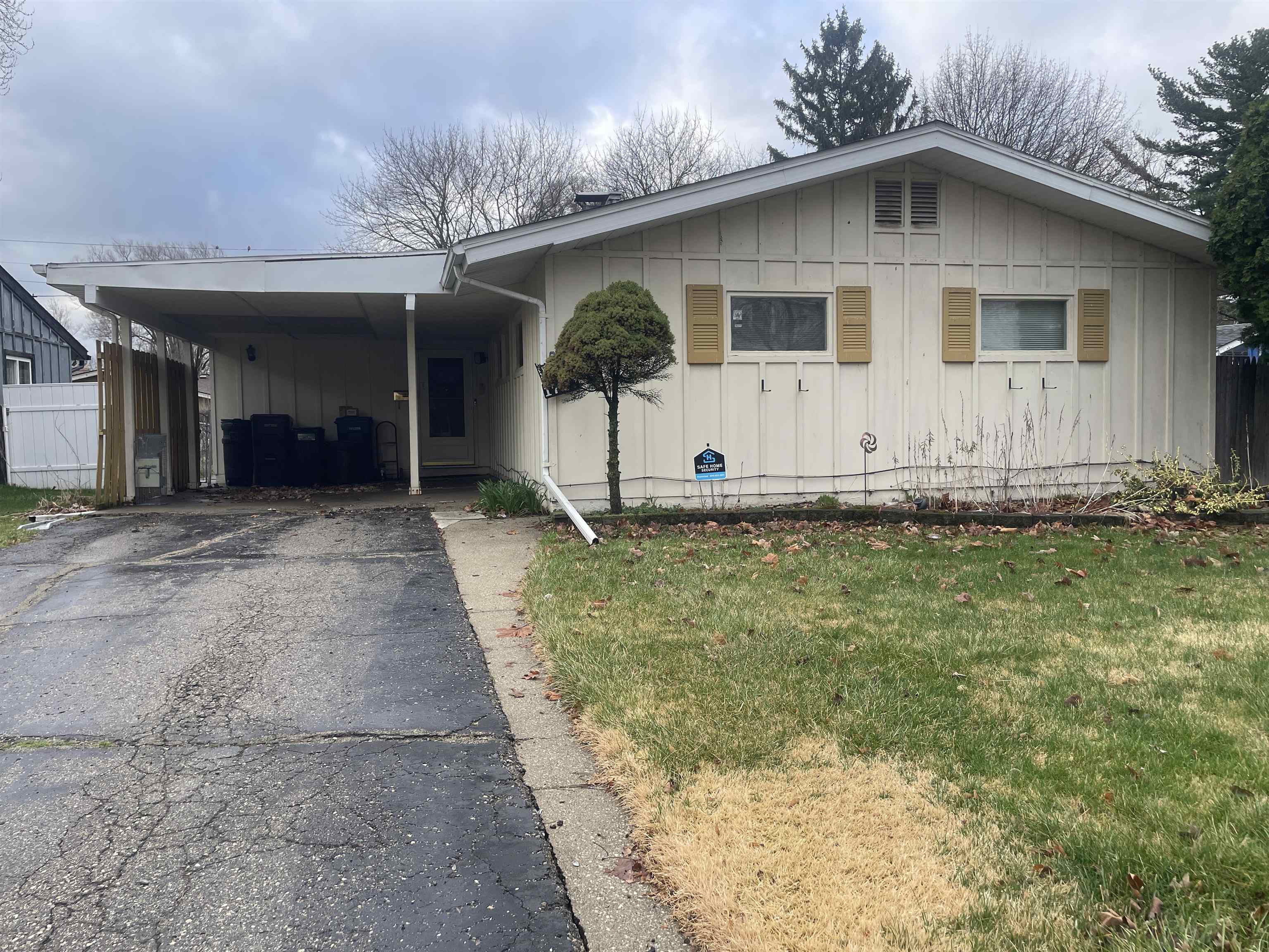 1727 Briarwood Drive, Flint, MI, 48507